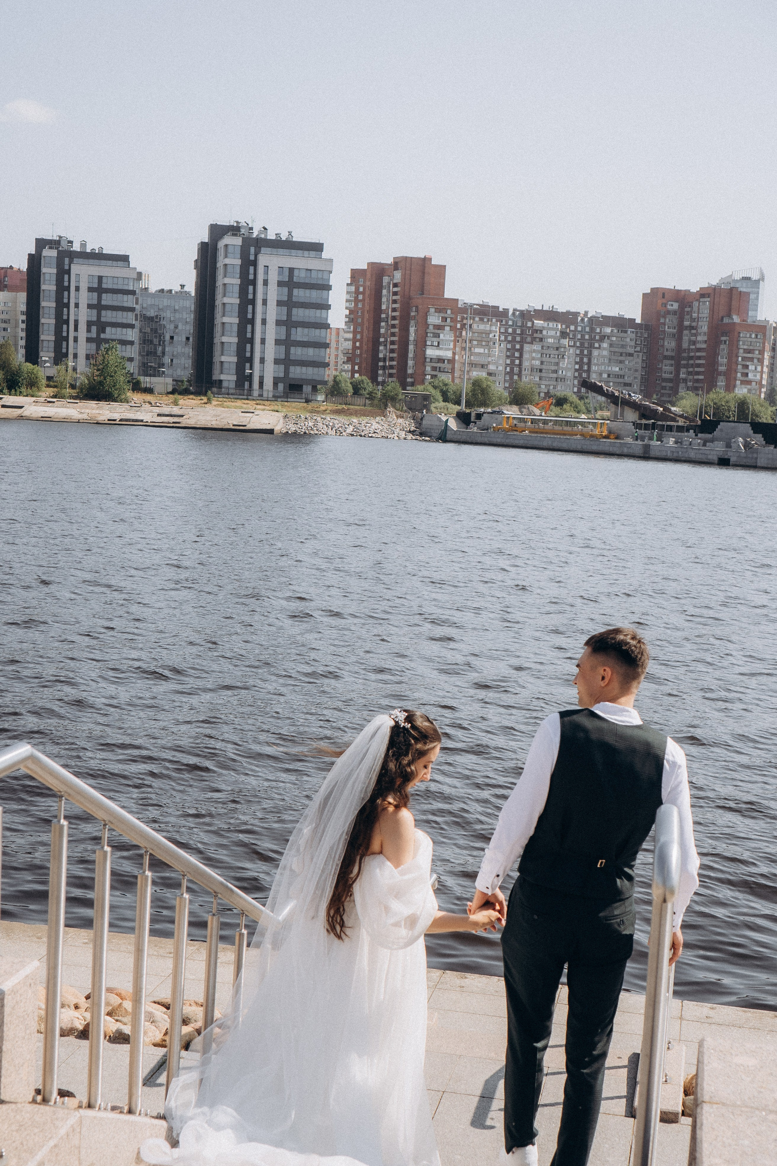 СВАДЕБНАЯ СЬЕМК В ПАРКЕ 300-ЛЕТИЯ. Профессиональный фотограф, Санкт-Петербург — Виктория Богомолова