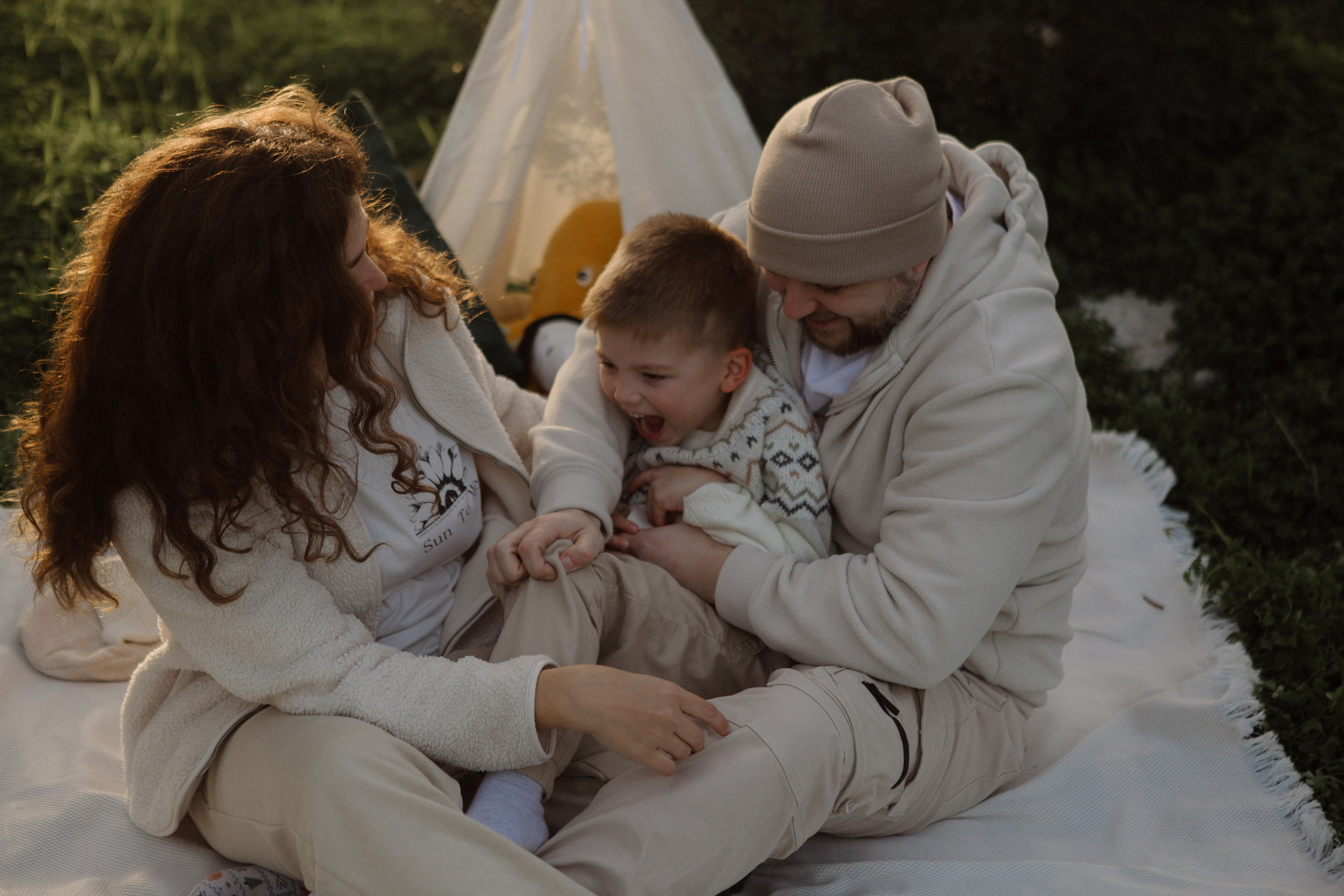 Anton + Nastya & Kirill. Portrait, family and pet photographer in Cyprus, Ksenia Bourdelle