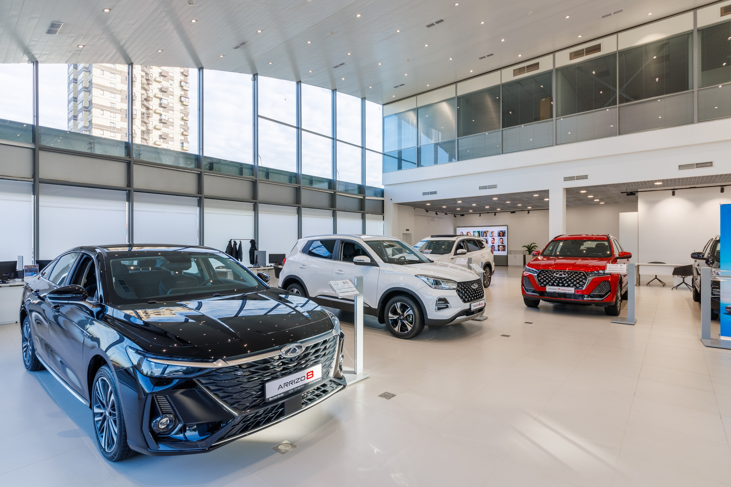 Фото для автомобильного дилерского центра в СПб