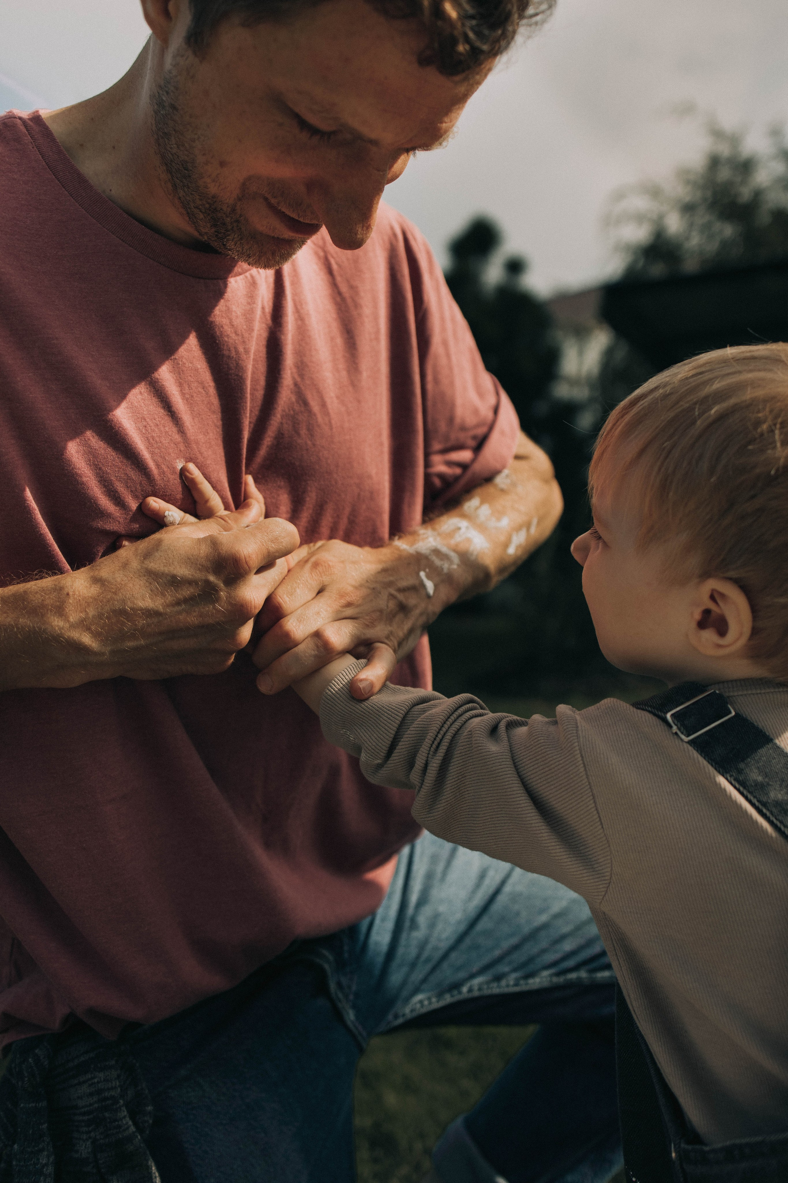 Стройка с дедом. Фотограф lifestylе в Москве Пшеничная Анастасия