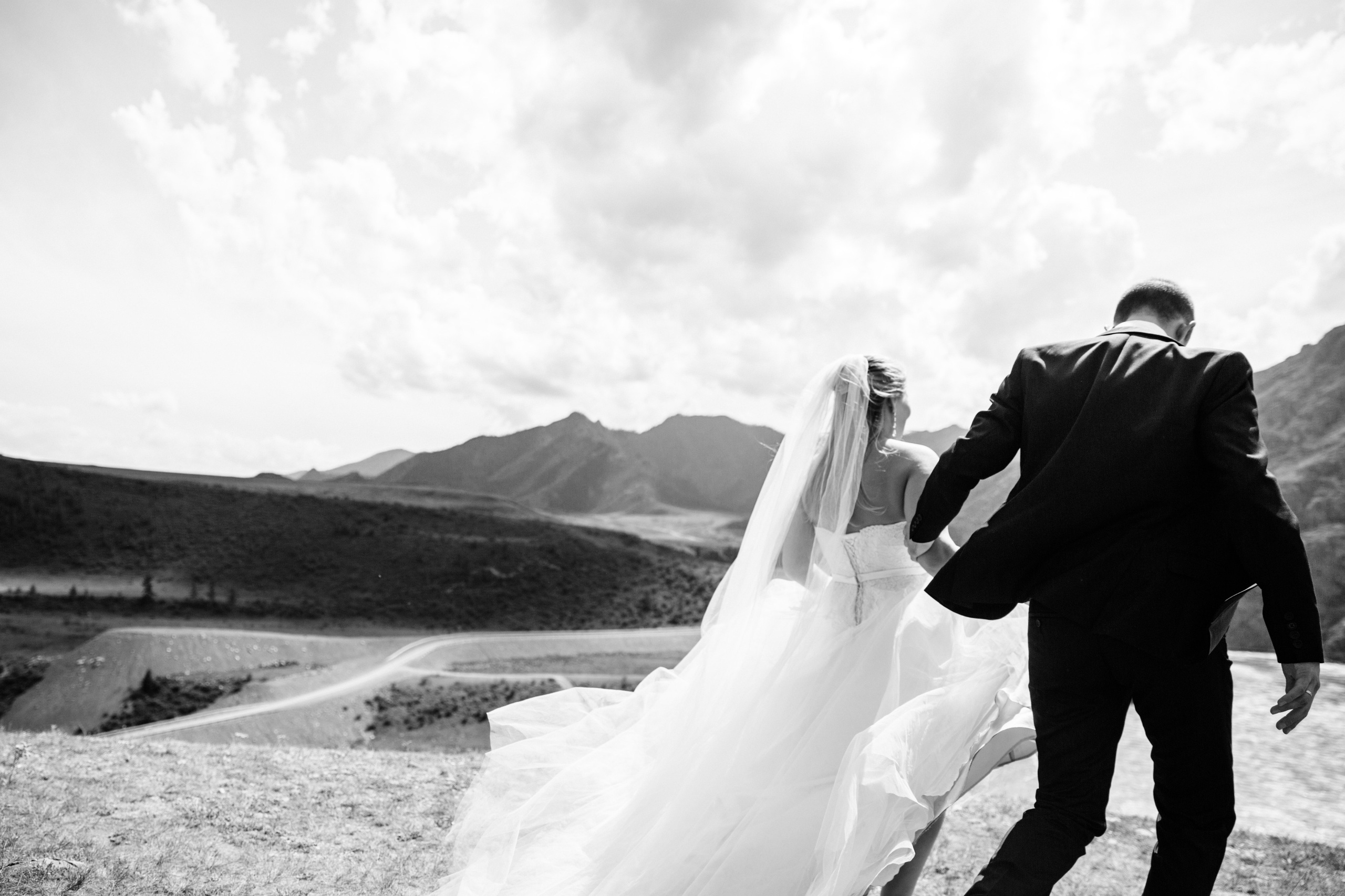 «Мы только что расписались и едем в свадебное путешествие. Будем в Ине». Фотограф Любовь Щербинина