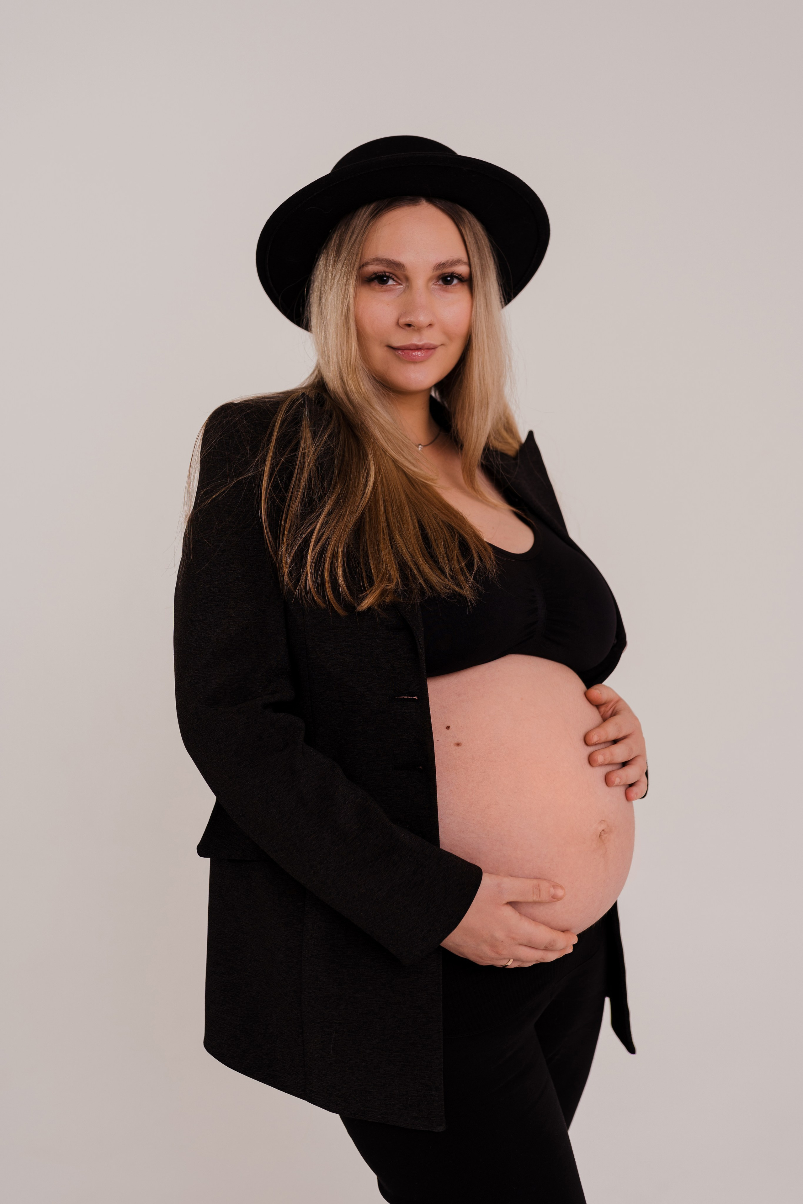 Семейная фотосессия в студии в Москве, семейный фотограф Анна Полушина. Свадебный фотограф в Москве Анна Полушина