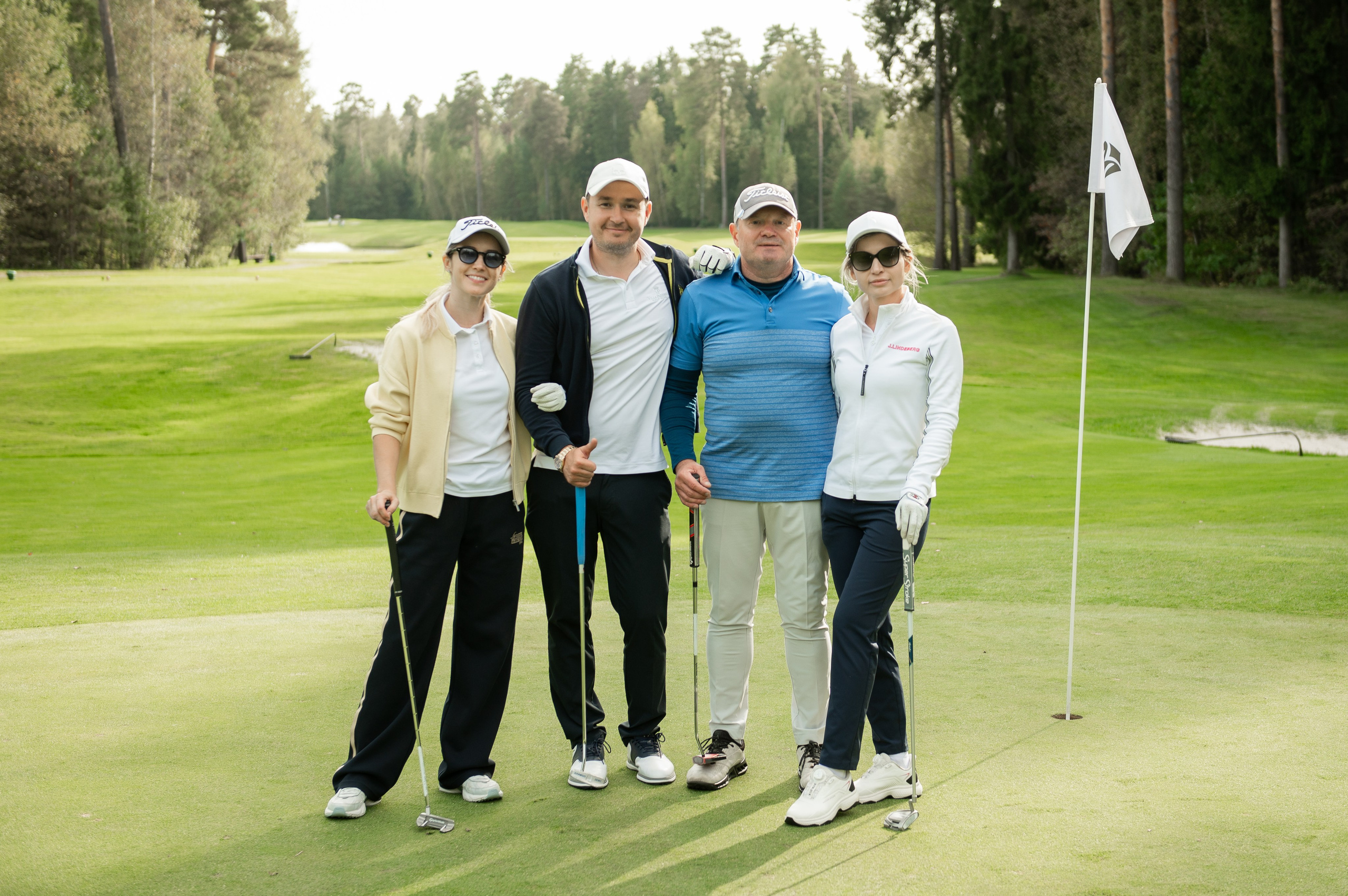 Турнир по гольфу. Профессиональный фотограф в Москве Александра Харламова
