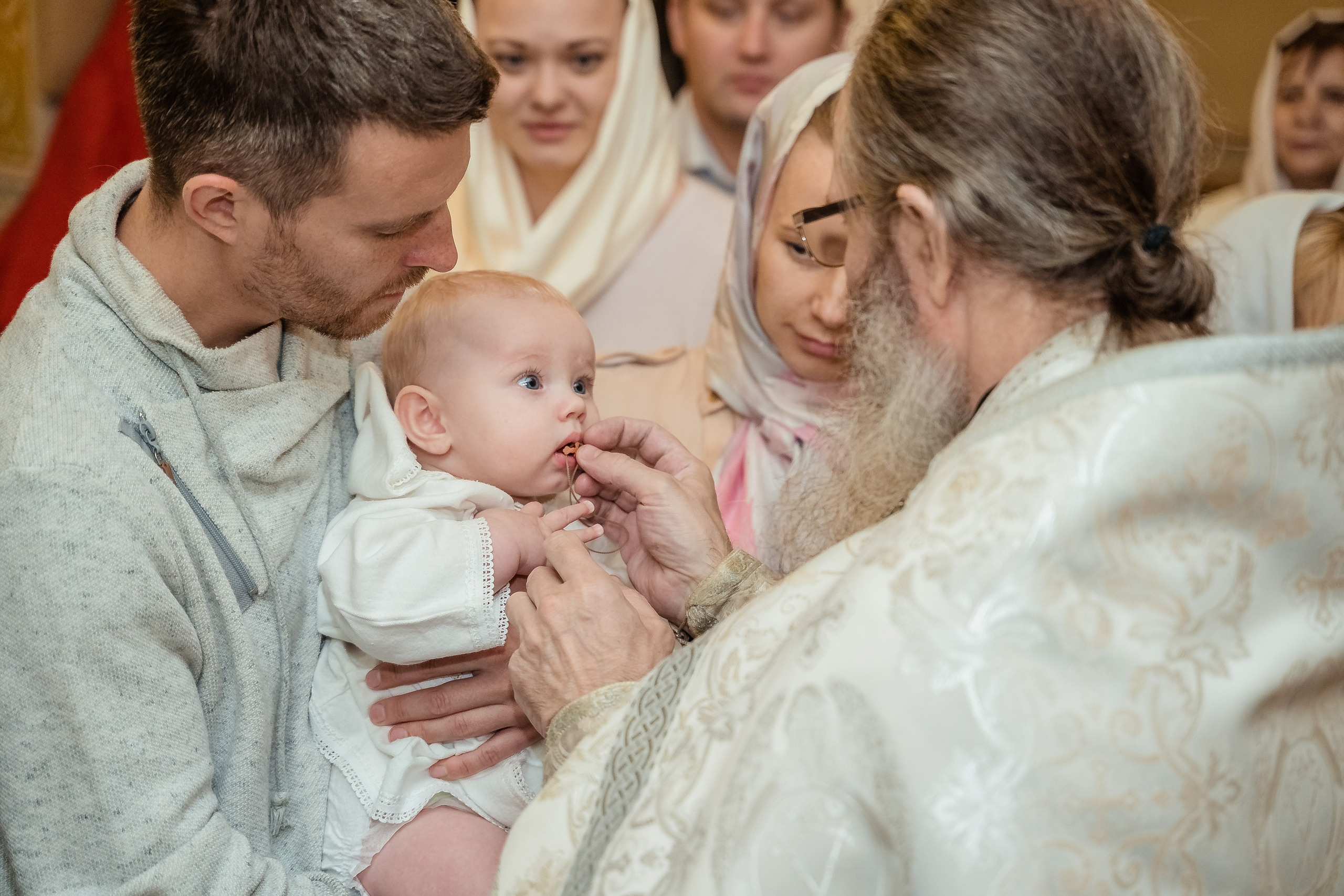 Таинство Крещения. Анна Войнова семейный фотограф в Санкт-Петербурге