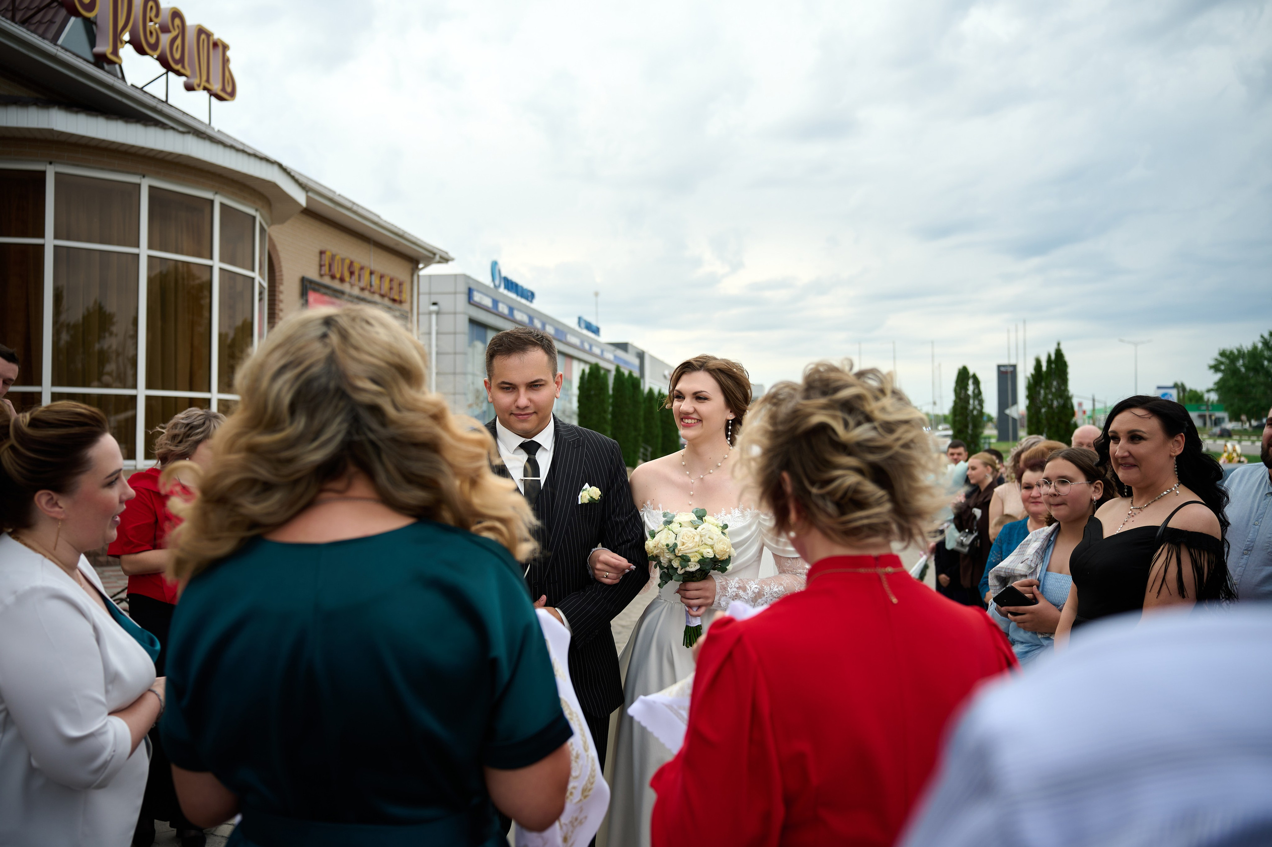 Гибридная съемка свадьбы Виктора и Виктории. Профессиональный фотограф Старый Оскол, Губкин — свадьба, венчание, крещение, юбилей и день рождения