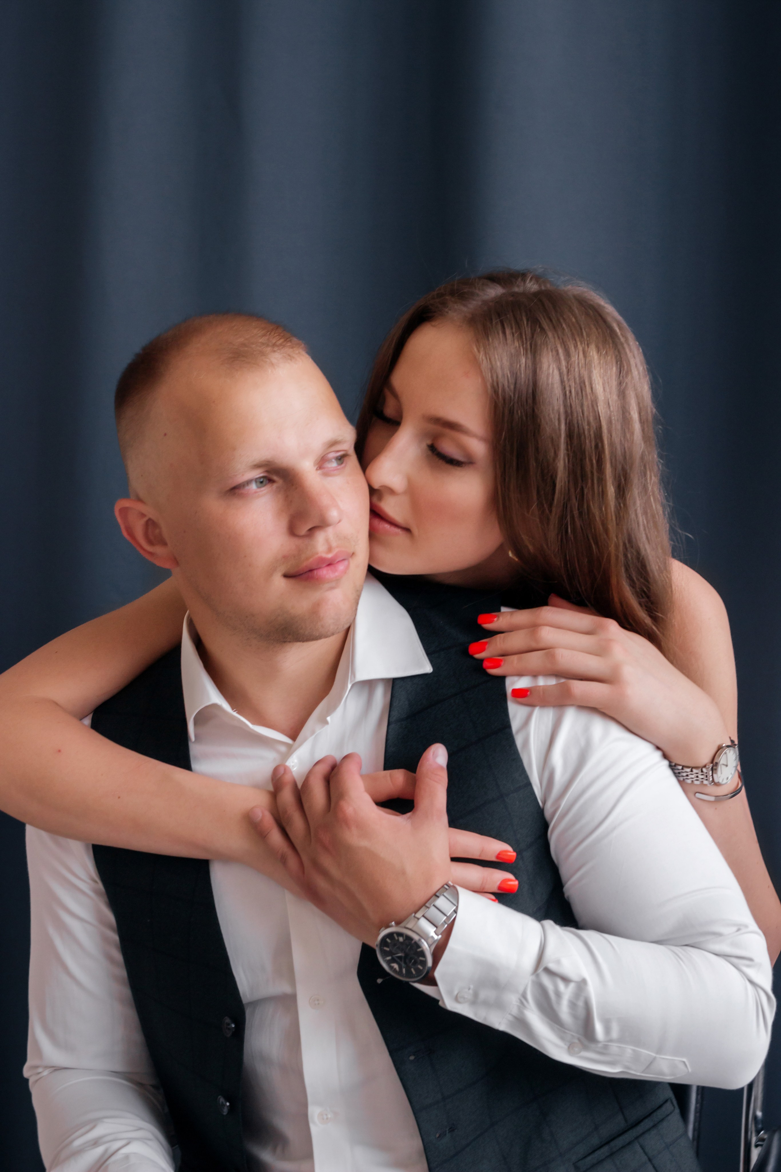 Настя и Сергей. Свадебная фотосессия в фотостудии NARTOV, зал Muza. Свадебный фотограф и фотограф Love-Store в Нижнем Новгороде Анастасия