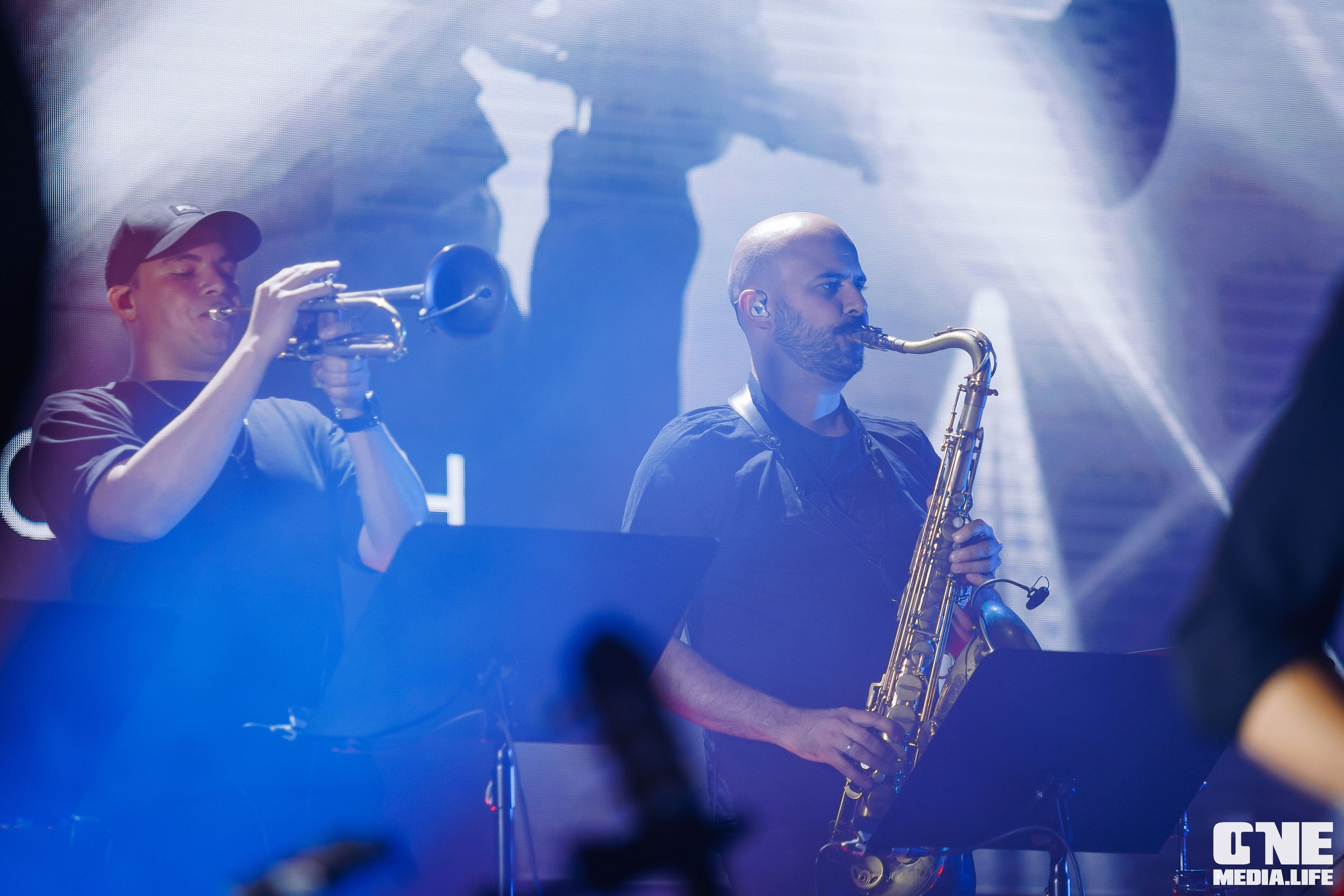 Фоторепортаж с концерта Эмина в Янтарь Холле. One Media Life: фоторепортажи, фотоотчеты с мероприятий и заведений