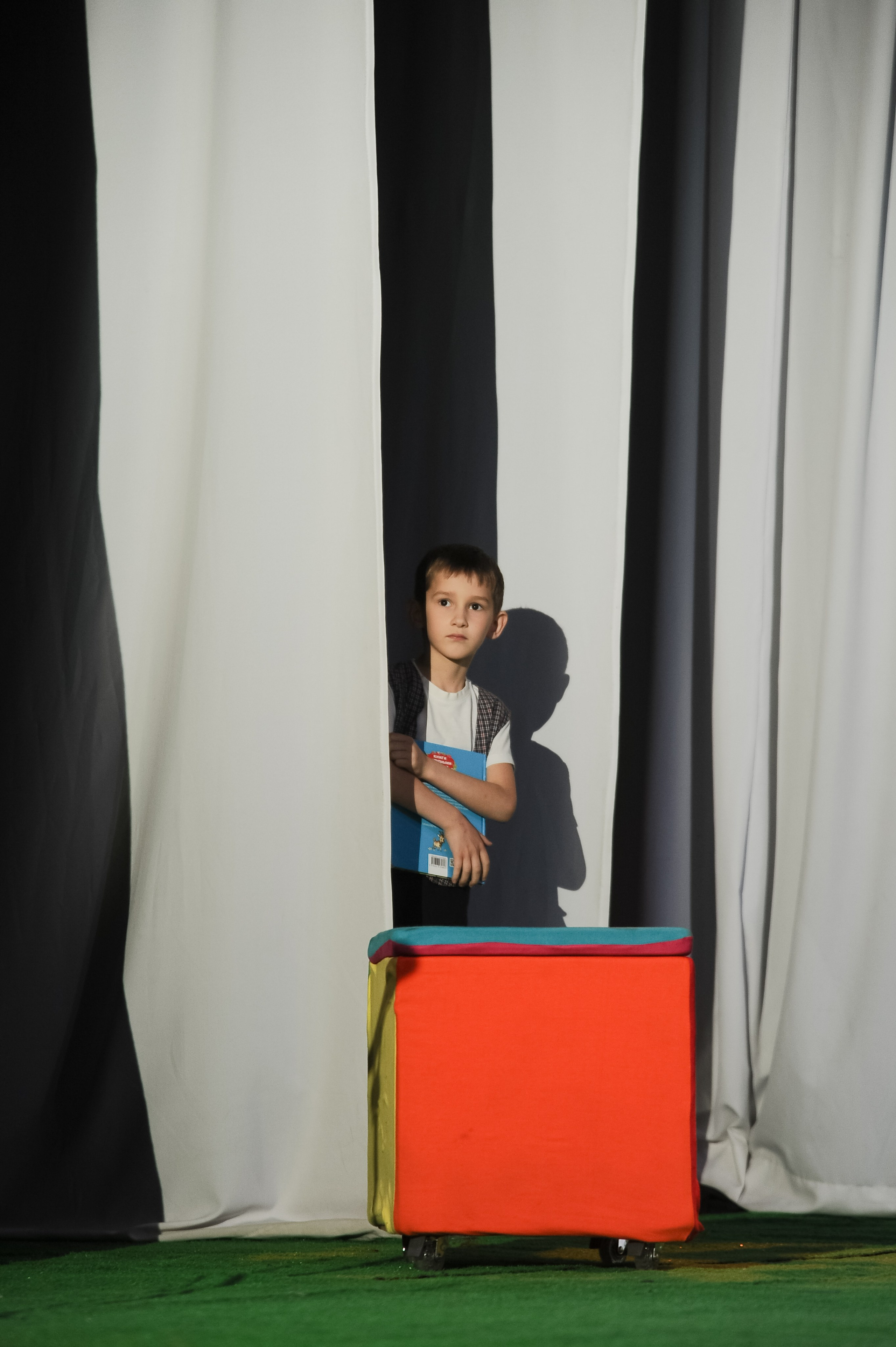 Выпускной 2025, детский центр «Самовар». Фотограф Олег Юршевич Солигорск Минск