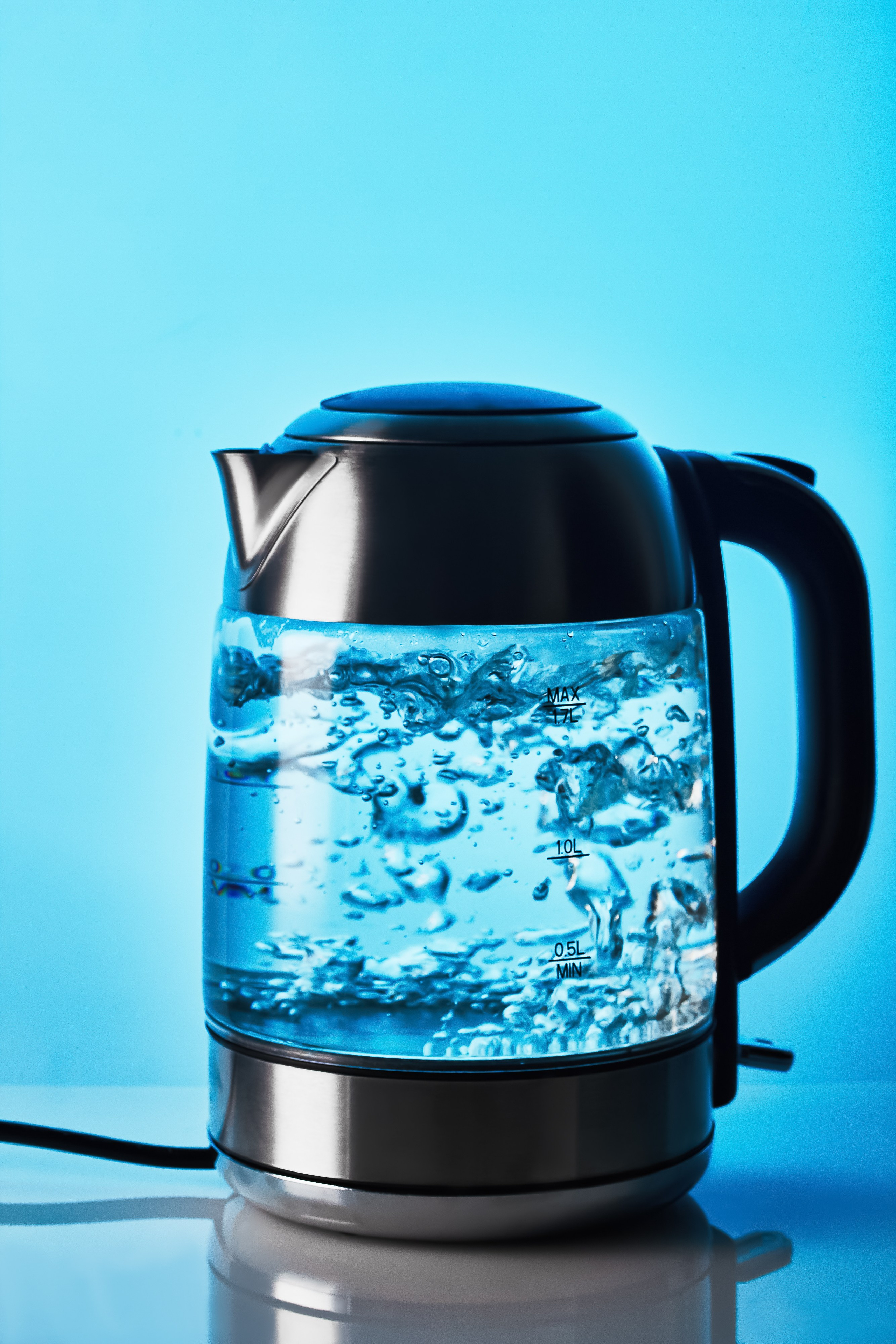 Примеры фотографий стеклянных и глянцевых предметов. Предметный фотограф для маркетплейсов. Казань