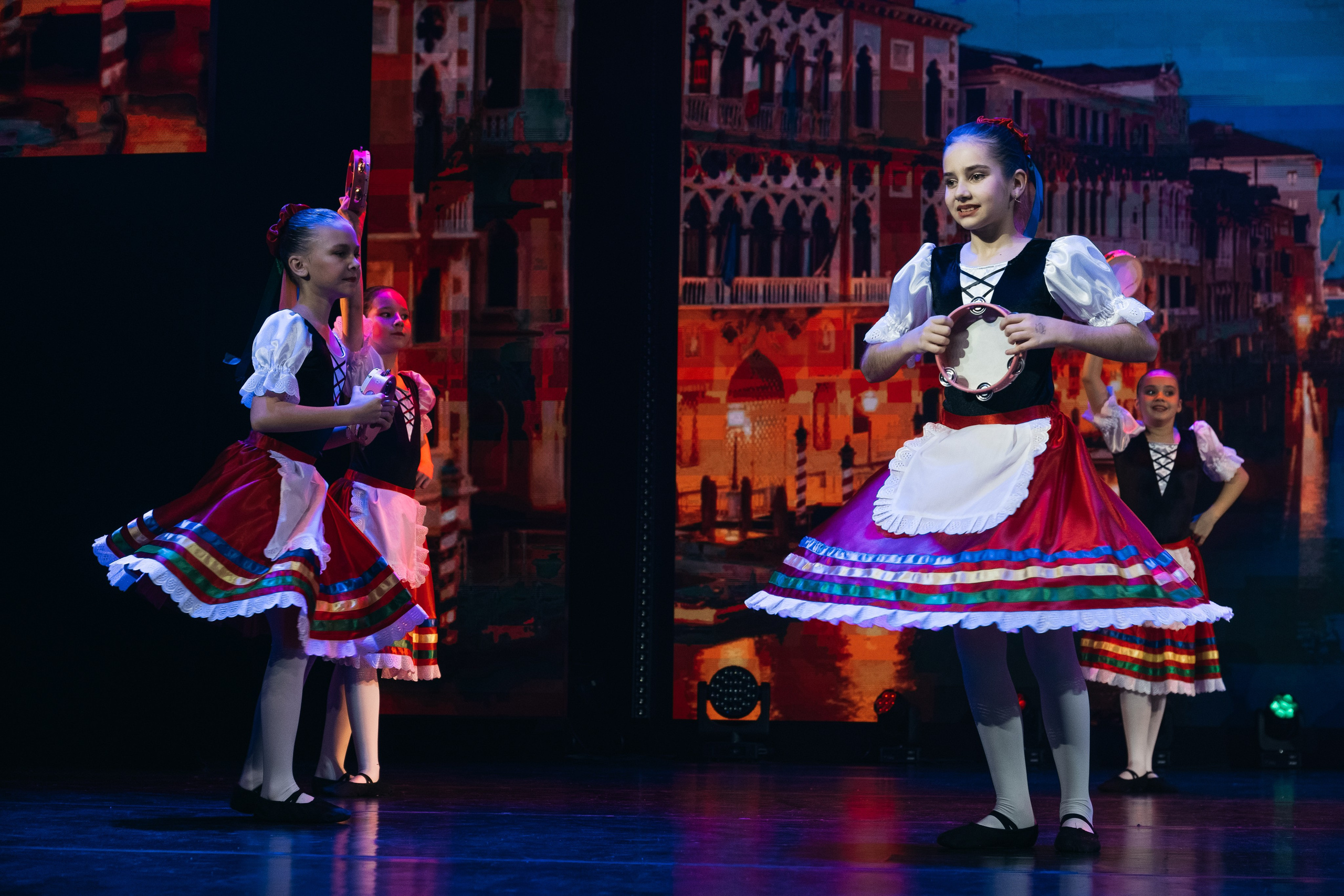 СурГУ 23.12.23. Репортажный и свадебный фотограф в Сургуте