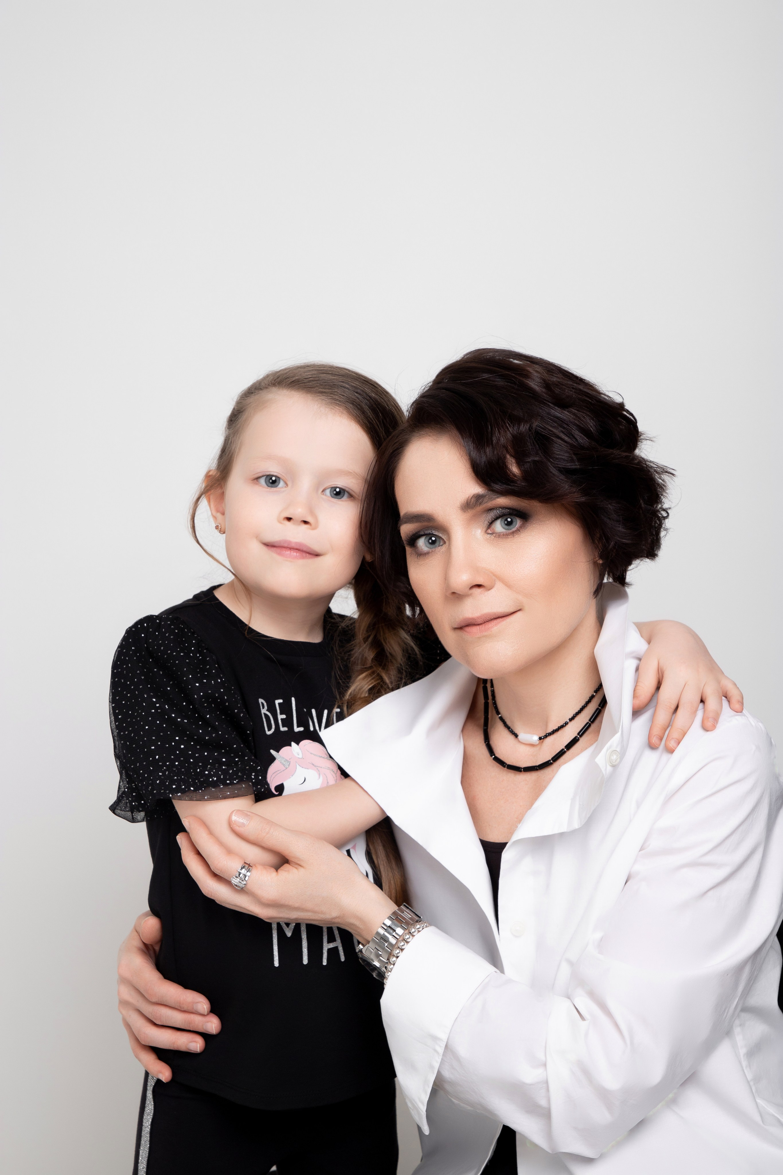 Алексей, Елена, Кристина и Арина. Фотограф Денис Лесковский (Тюмень)