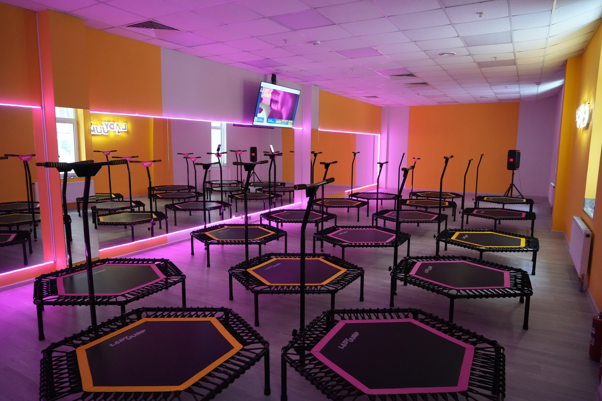 Открытие батутного центра «Lady Jump». Видеограф и Фотограф в Москве