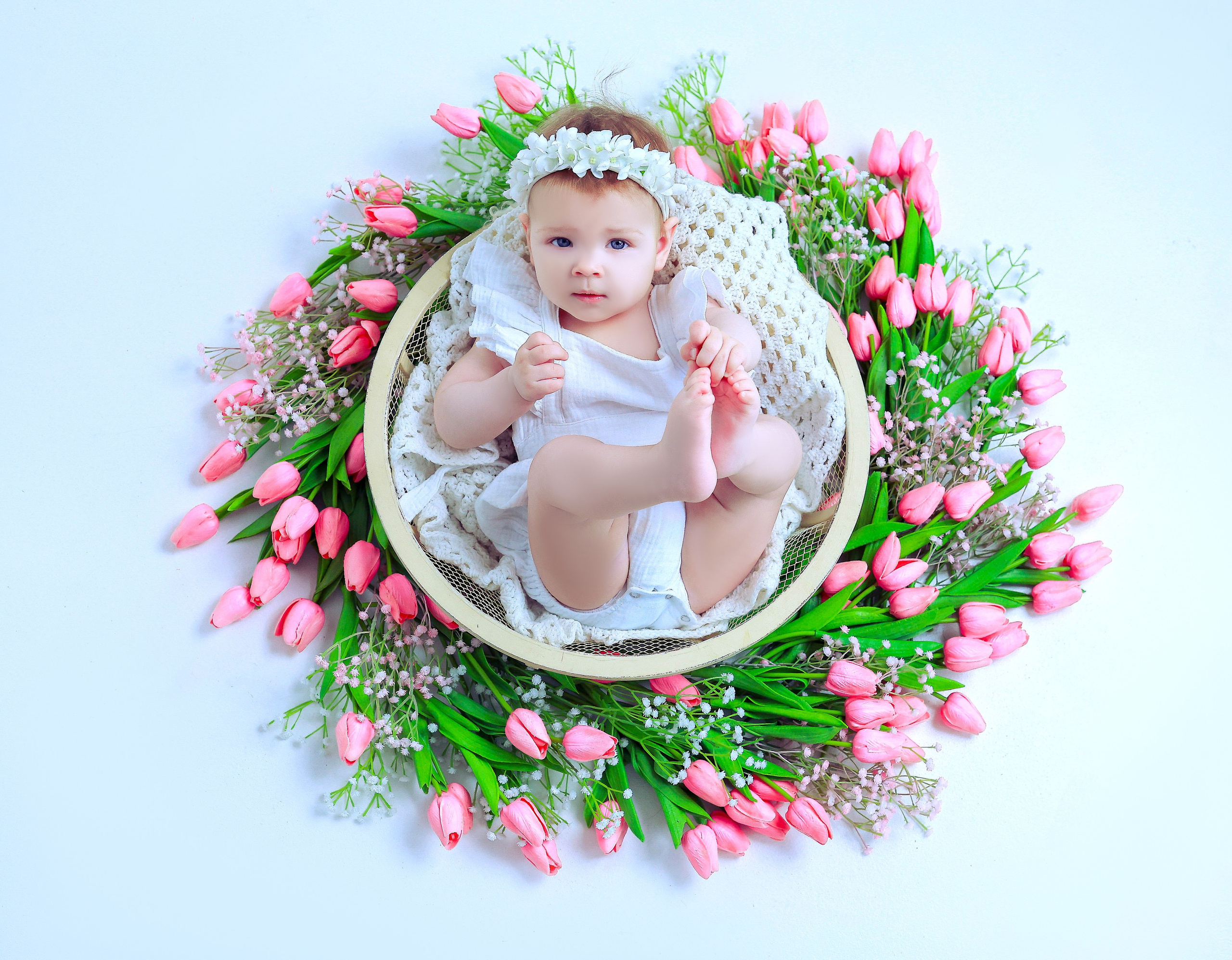 Малышки Антураж