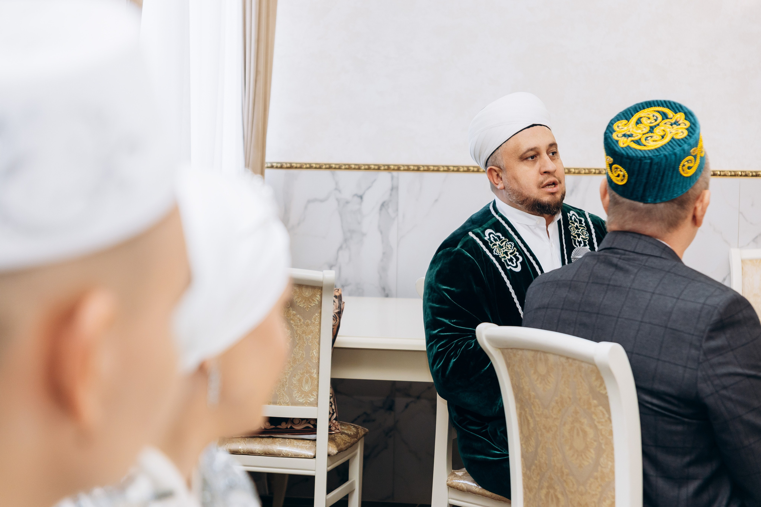 никах в мечети Гаиля,  фотосессия в мечети Гаиля, фотограф на никах Казань Ranas4you, образ невесты на никах, завязывание платка Казань, платье на никах Казань, фотограф на мусульманские свадьбы Ranas4you