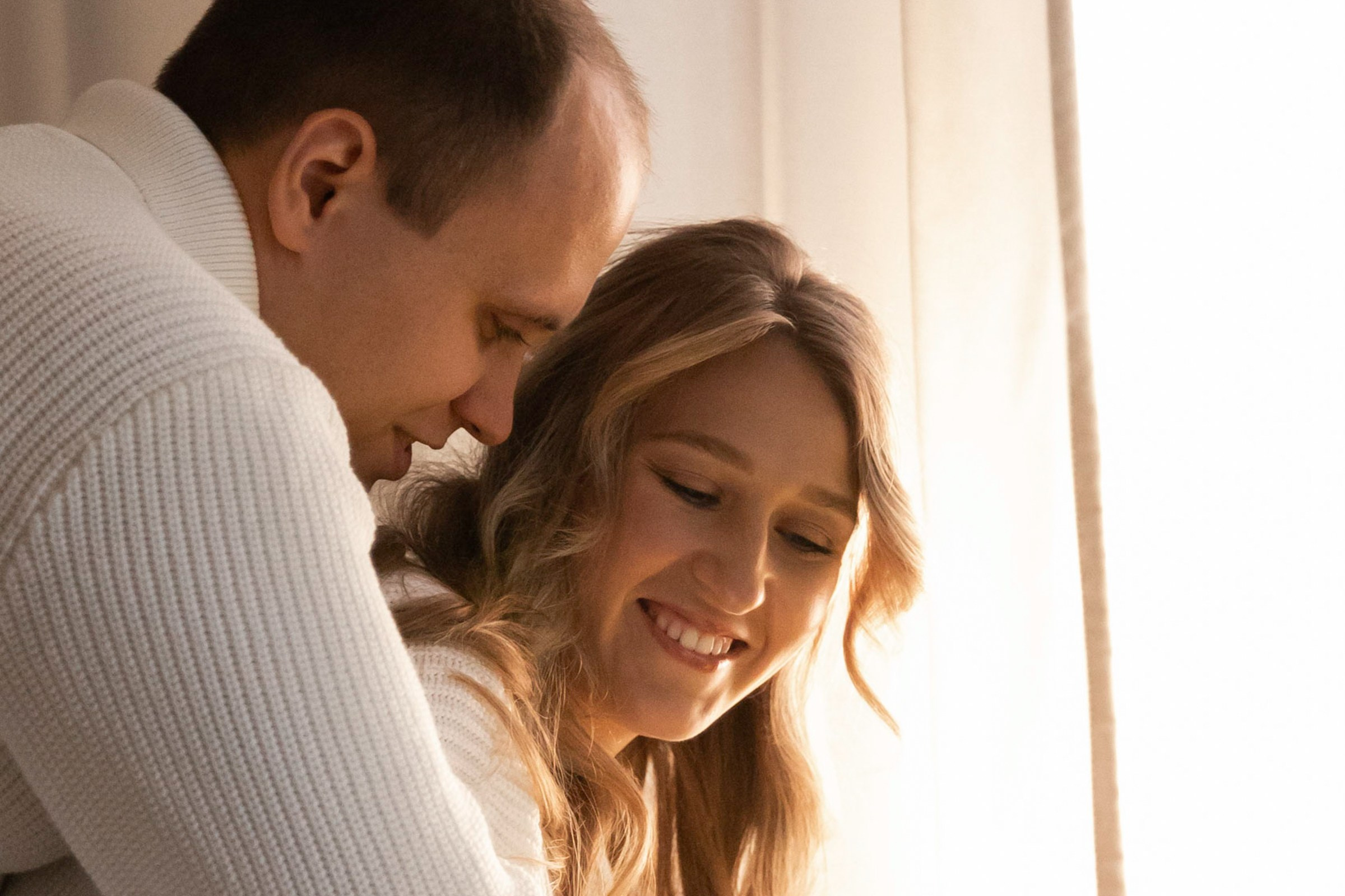 Распаковывать подарки. Свадебный фотограф Марьям Сайфулина г. Красноярск