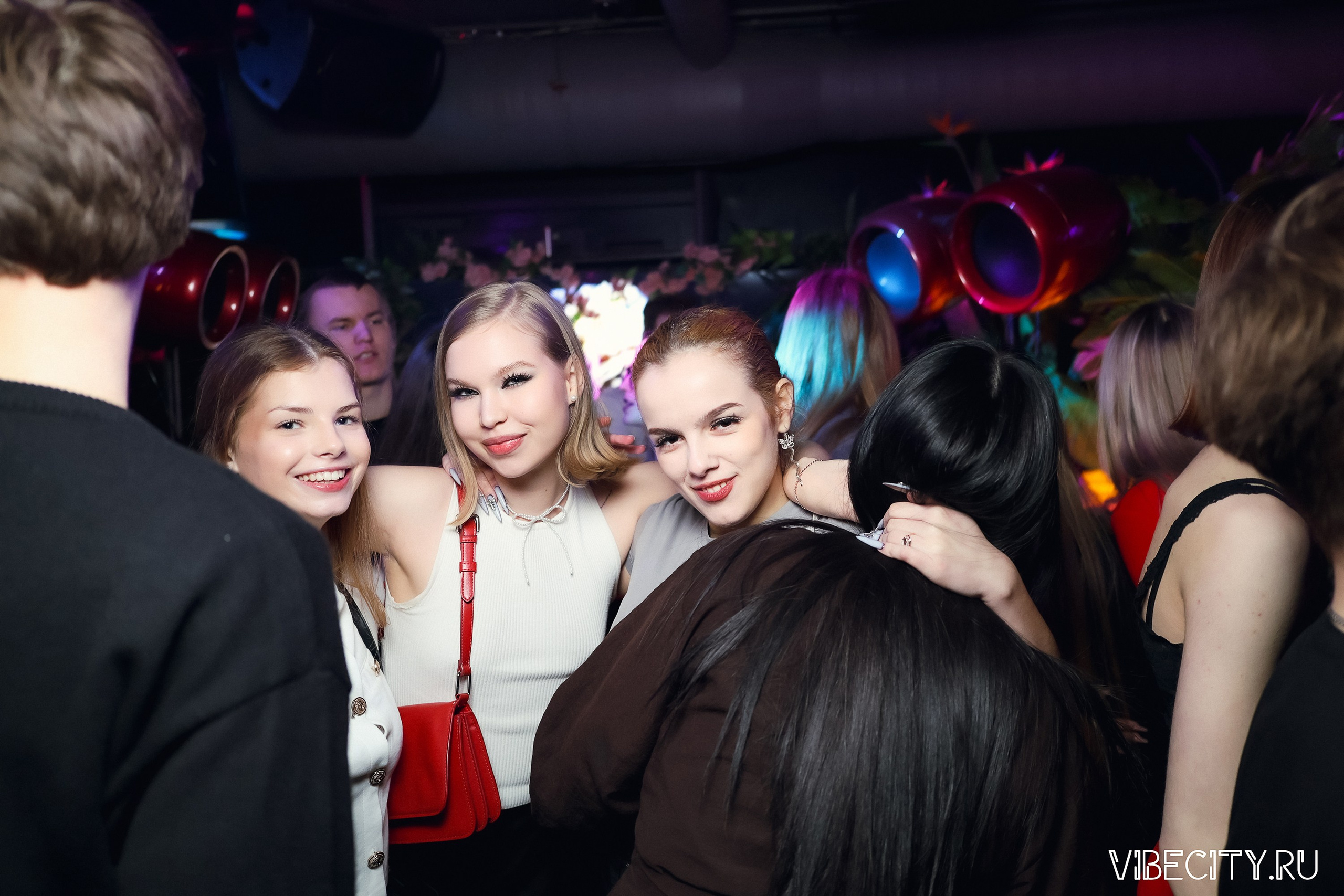 DOUBLE U. VIBECITY.RU Вайб Сити Ру Фоторепортажи Фотоотчеты Калининград