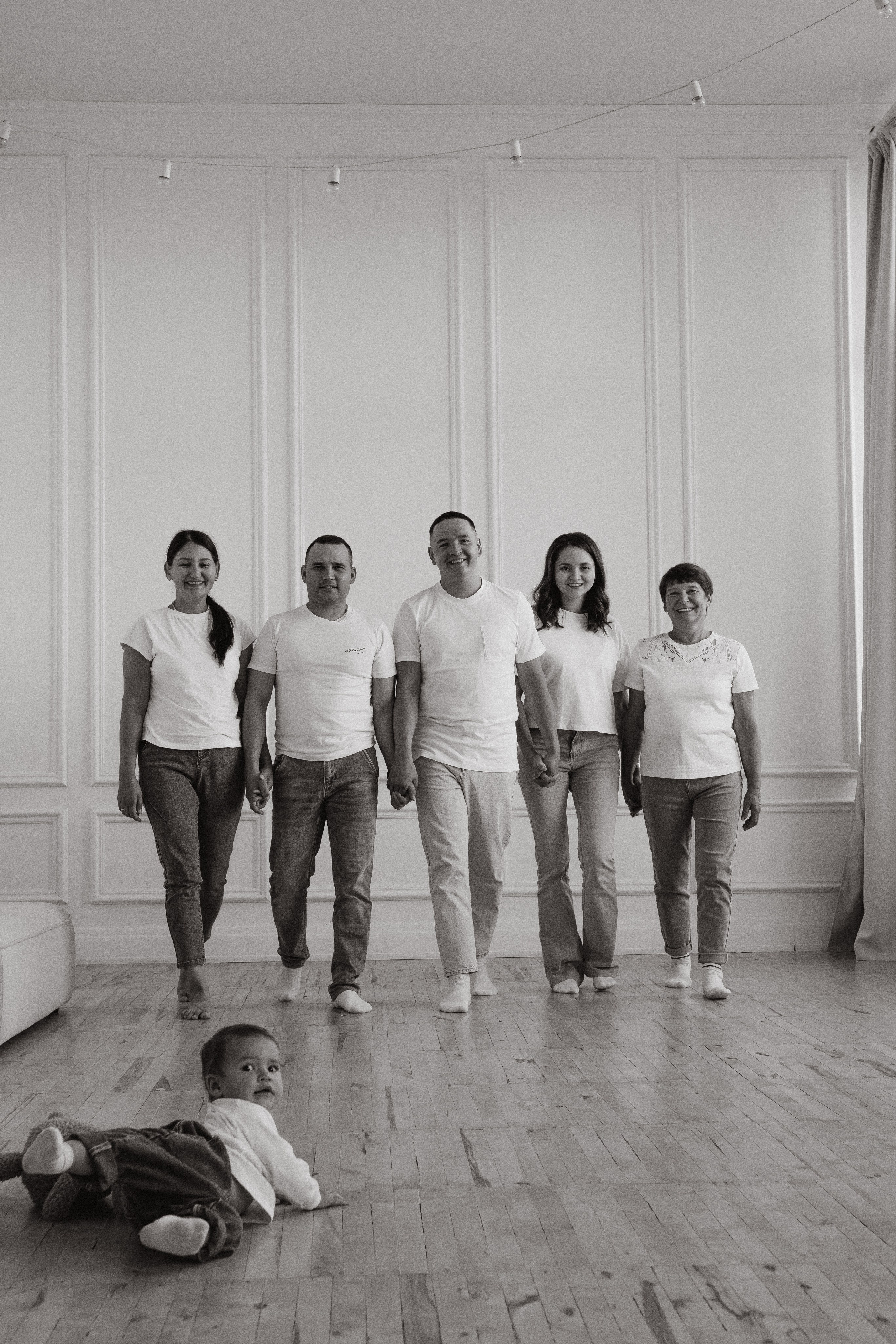 Гульназ и семья. Фотограф в Екатеринбурге Селиверстова Екатерина