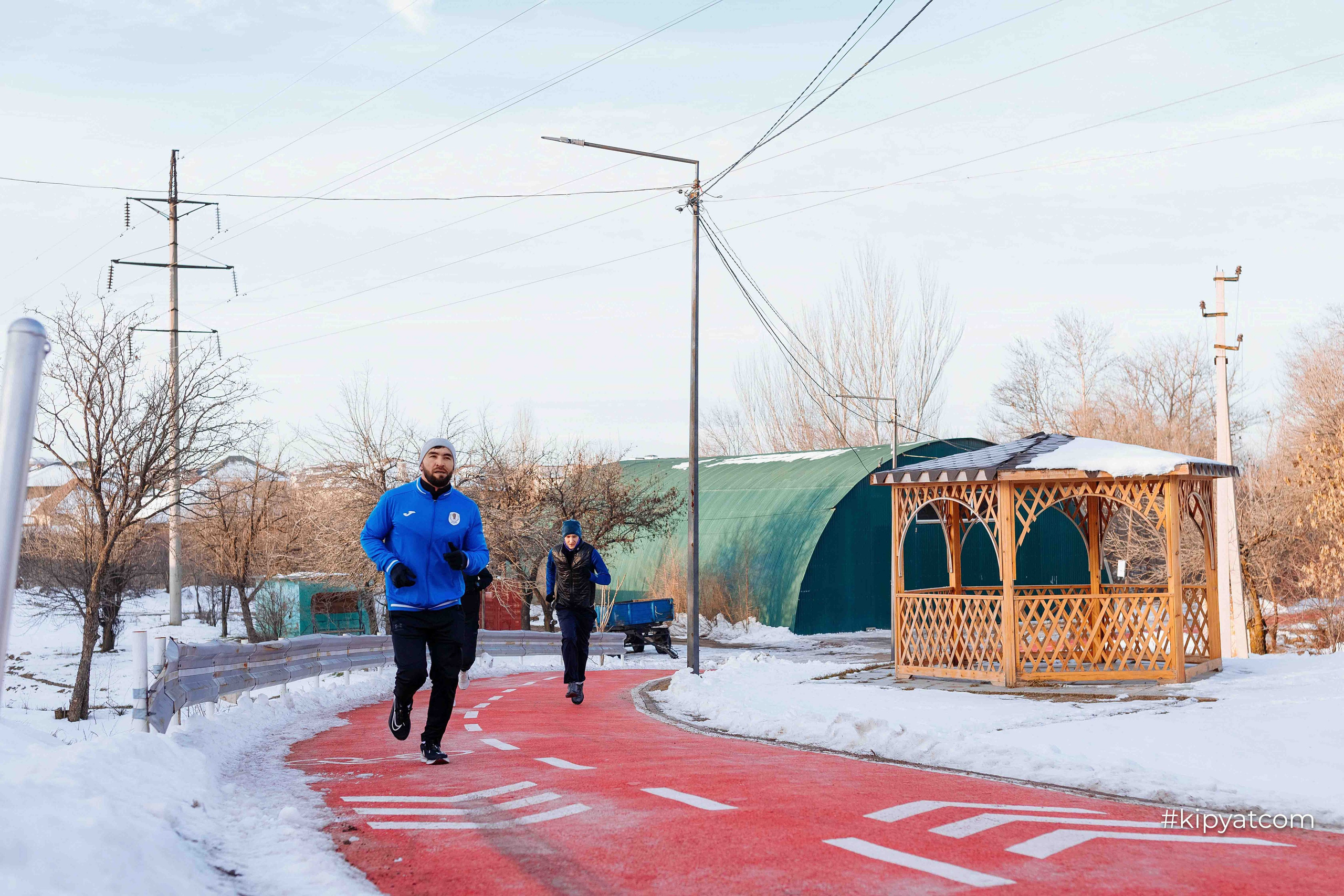 RUNHARD BY SPORTNATION