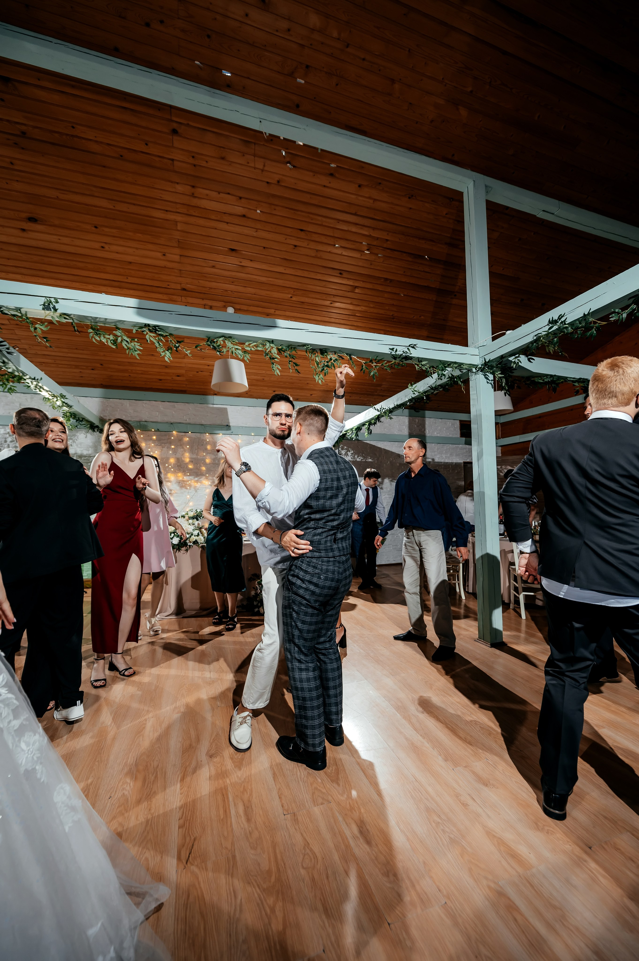 Медвежьи озера и любовь. Свадебная фотоистория. Свадебный и семейный фотограф Виктория Носачёва. Щелково, Москва и МО