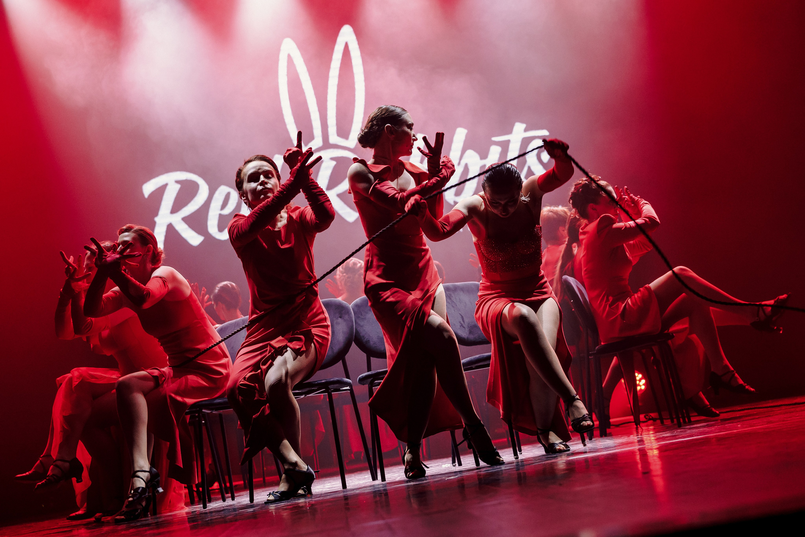 Отчётный концерт танцевальной школы «Red Rabbits» 2025. Лёшка Варзегов — фотограф