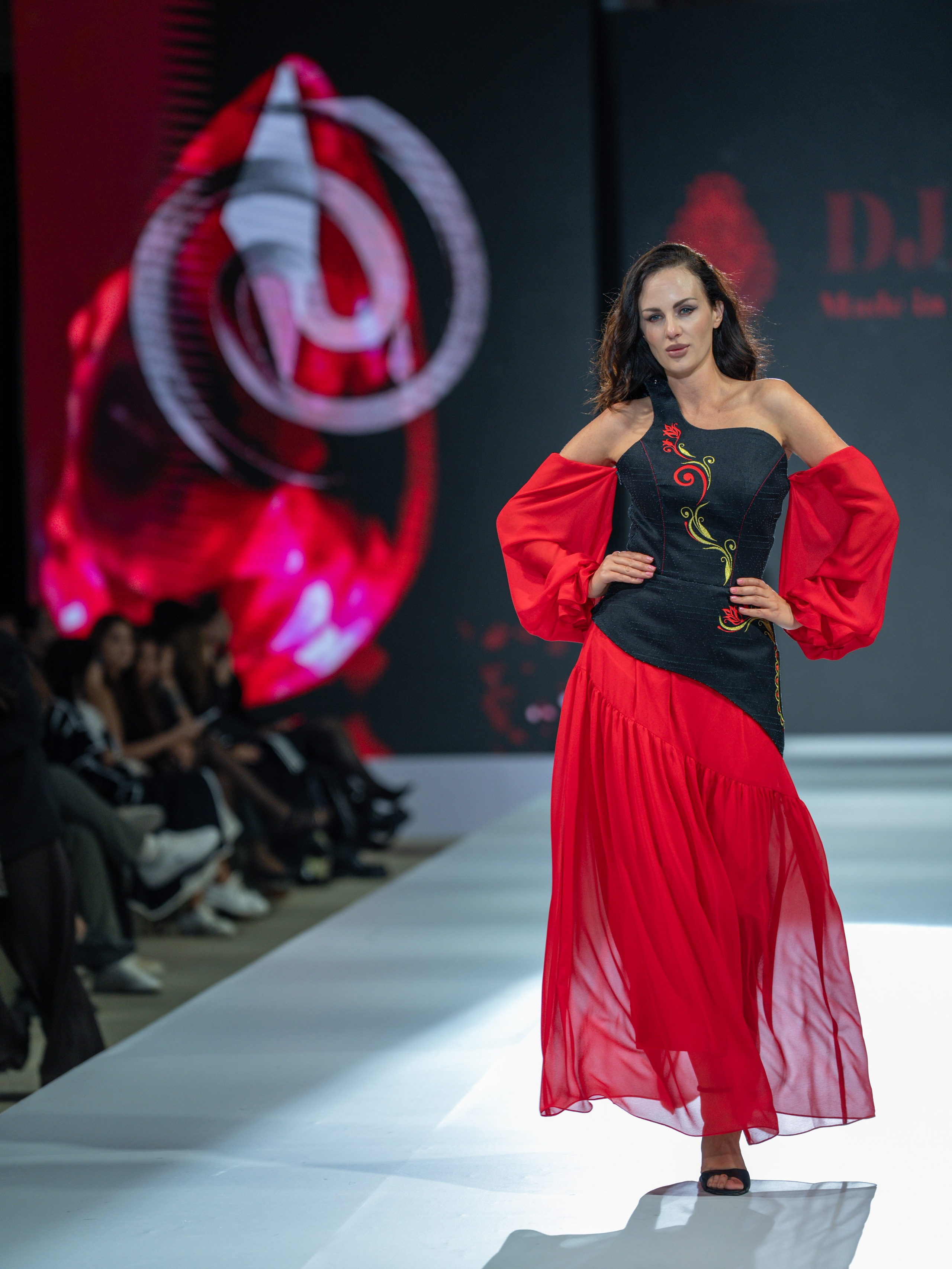 EURASIAN FASHION WEEK DJADI. Сайт Алматинского НЮ АРТ, будуар и фэшн фотографа Дениса Карпенко