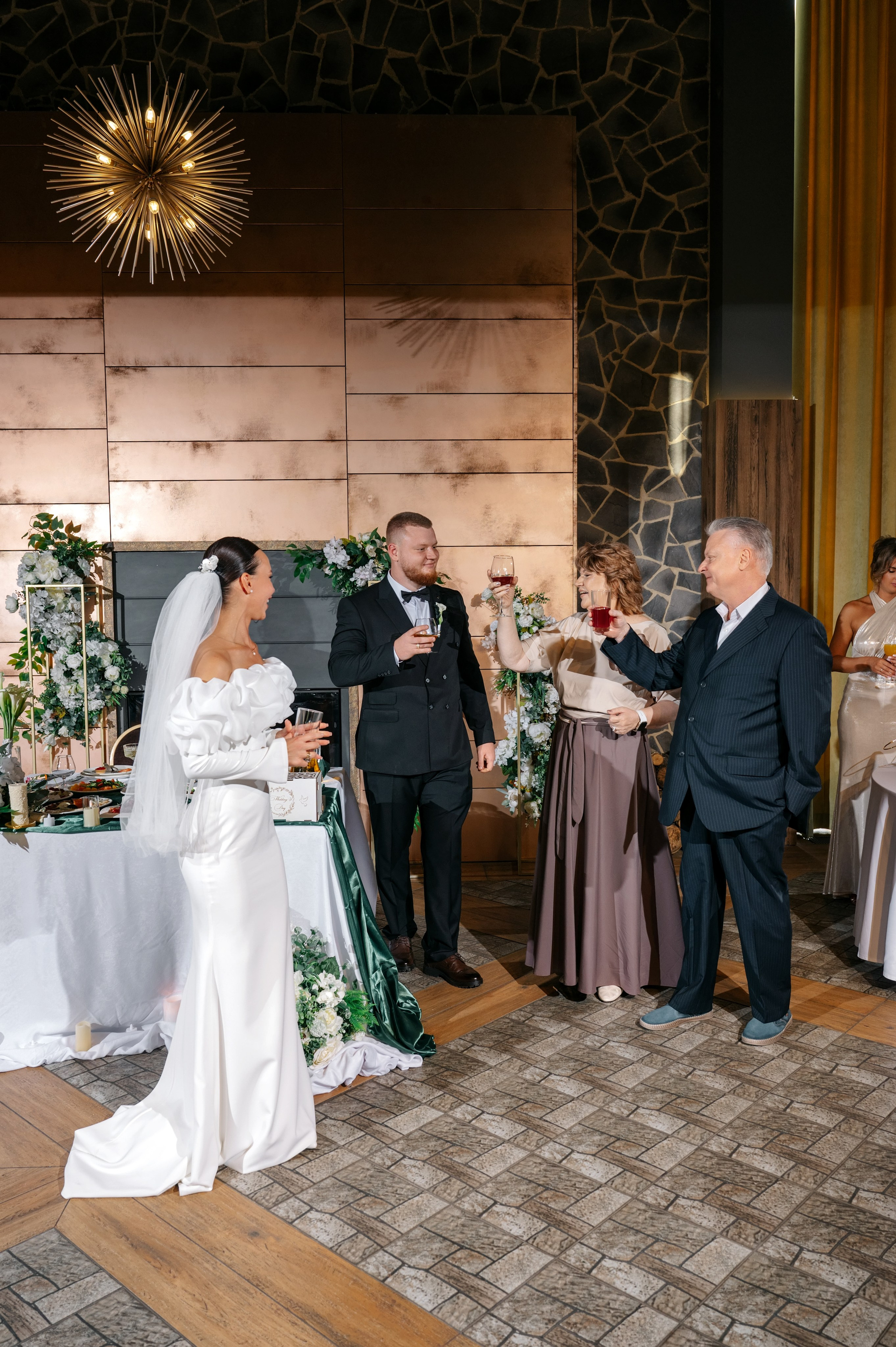 Свадьба в КСК Звёздный. Свадебный и семейный фотограф Виктория Носачёва. Щелково, Москва и МО