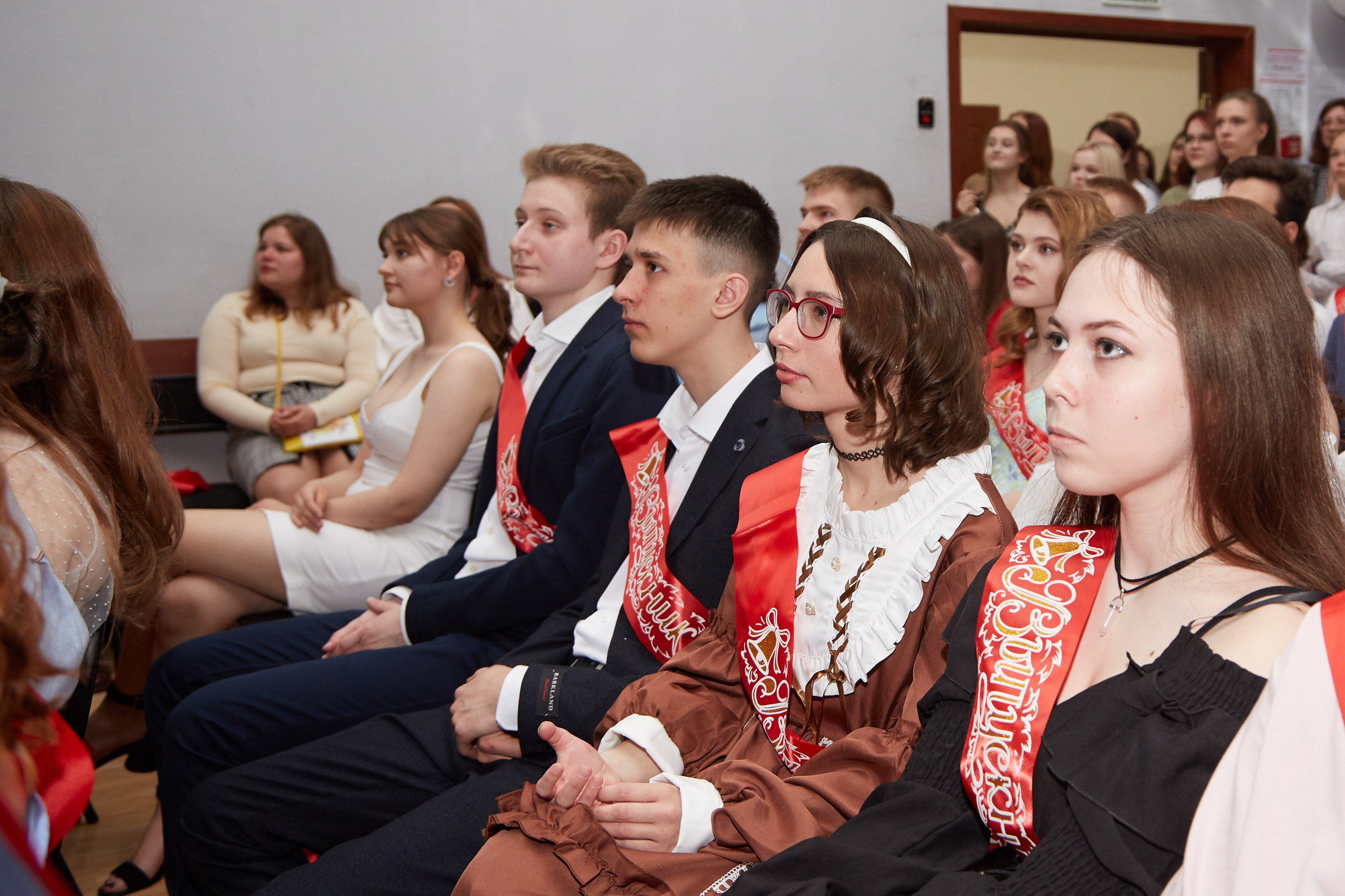 Последний звонок. Фотограф Савченко Люба. Москва