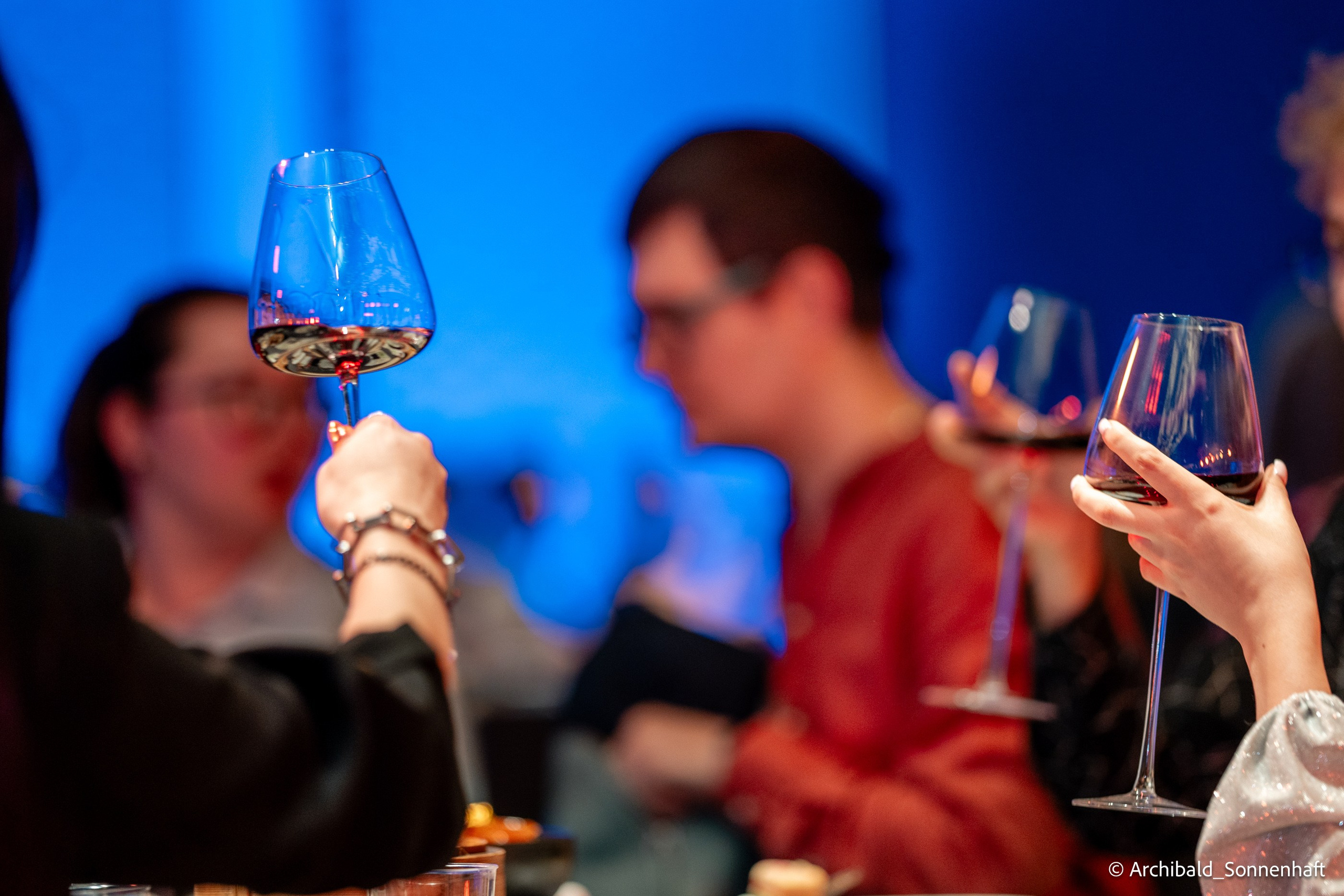 Georgian party. Photographer in Guangzhou, China. Archibald Sonnenhaft