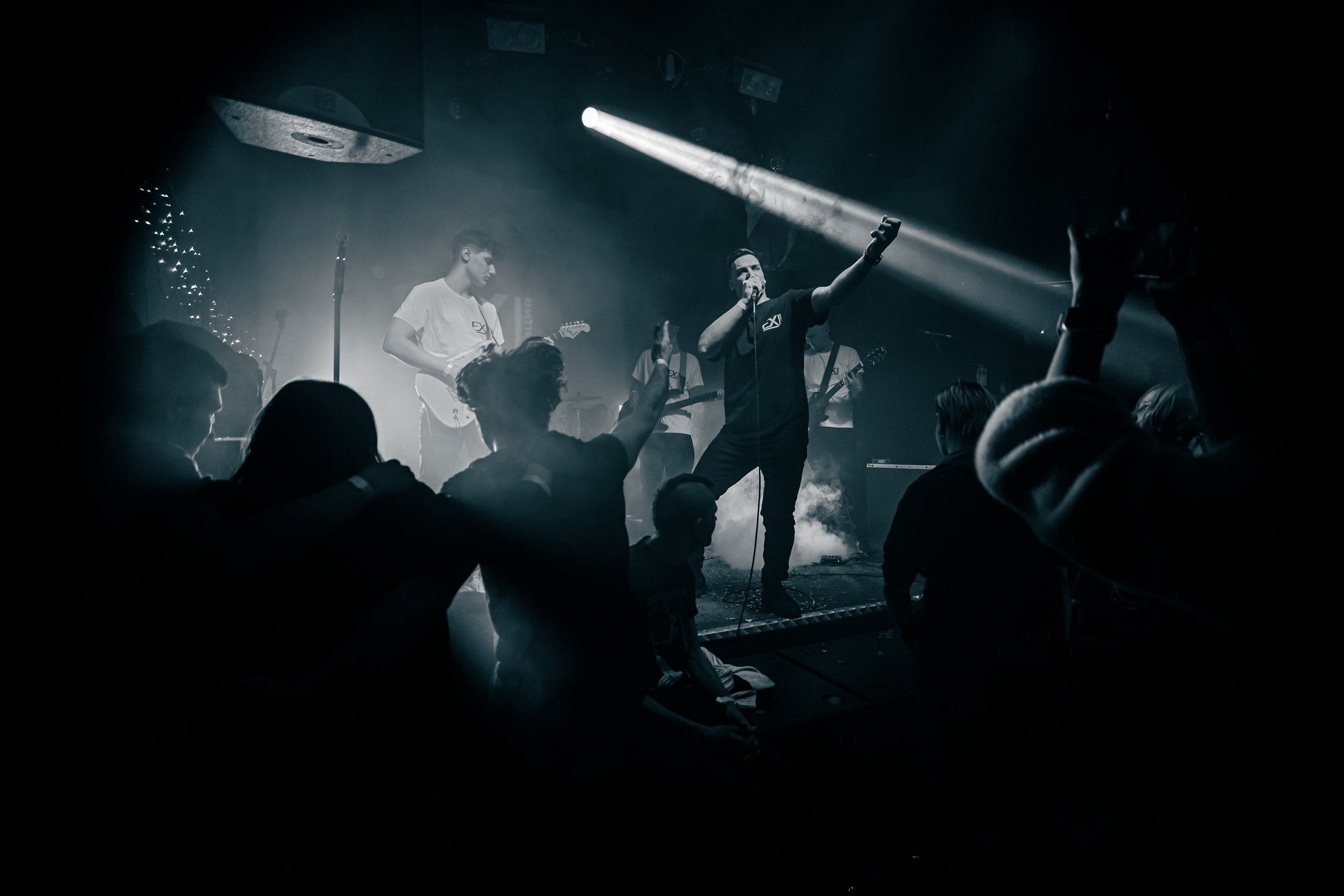 Ex-позиция. Рок-ёлка, клуб-галерея Эрмитаж. 21.12.2024. Фотограф Регина Крикунова г. Красноярск