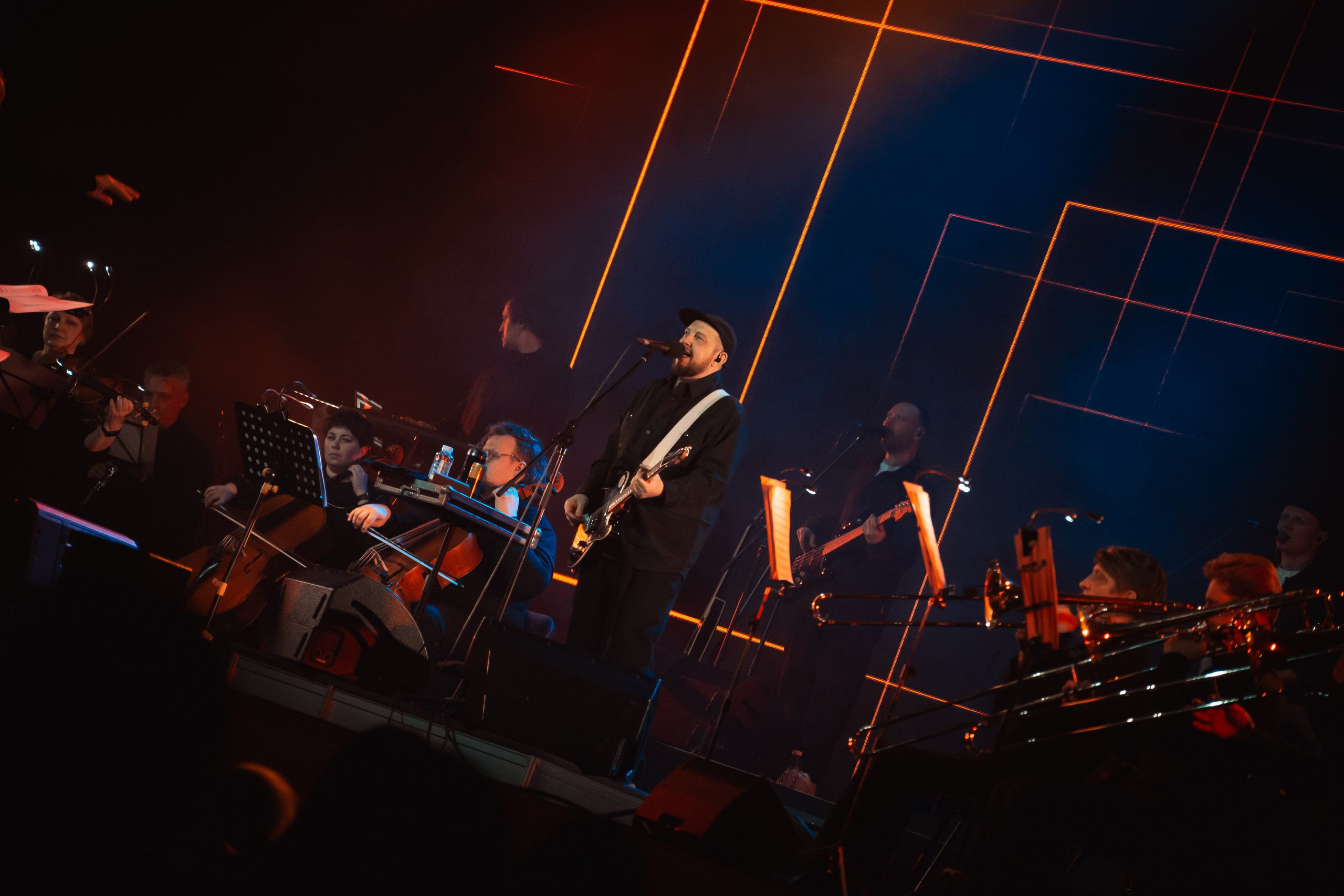 Сергей Бобунец с оркестром, Гранд холл Сибирь, 18.03.2026. Фотограф Регина Крикунова г. Красноярск