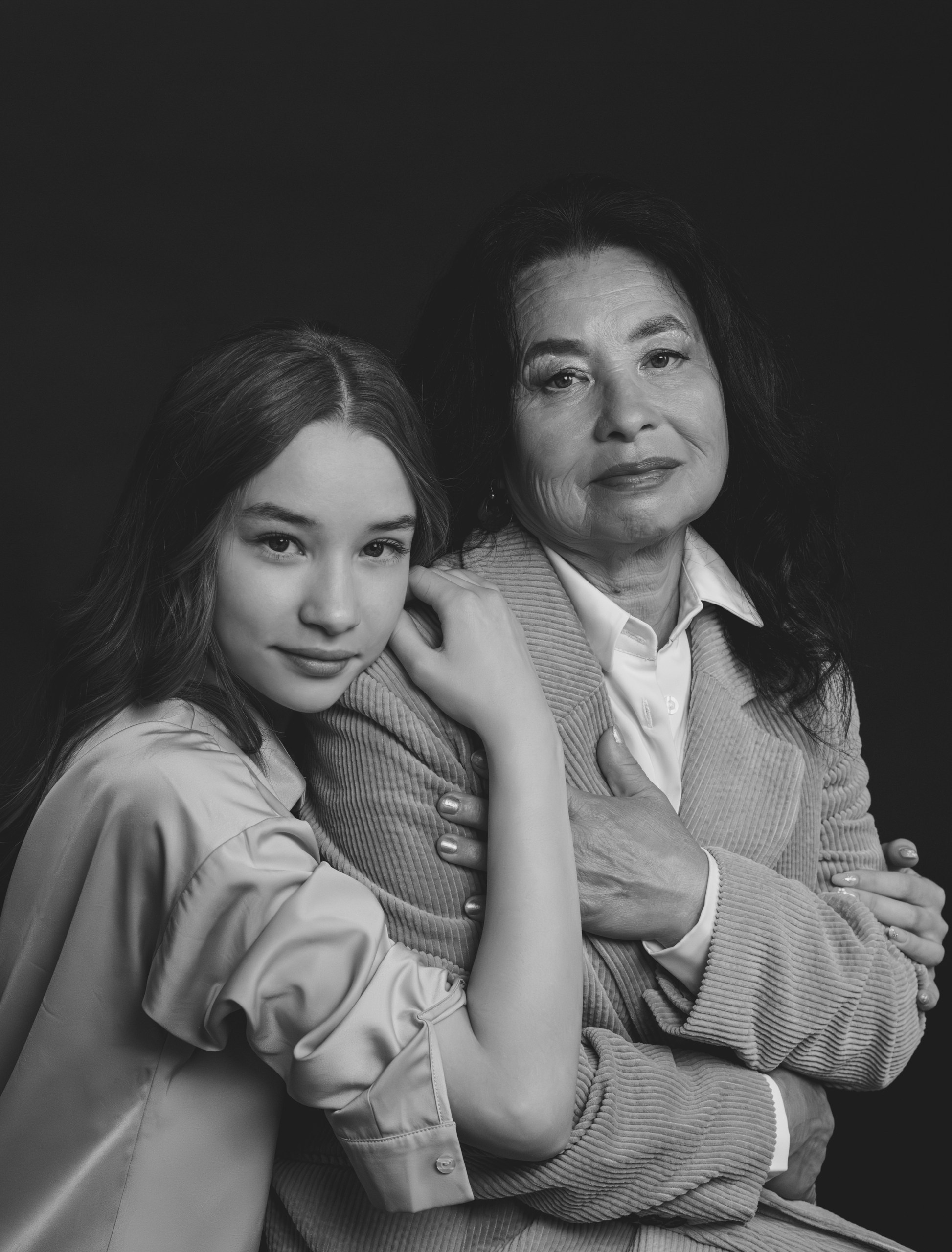 Семейная фотосессия для бабушки, мамы и дочери