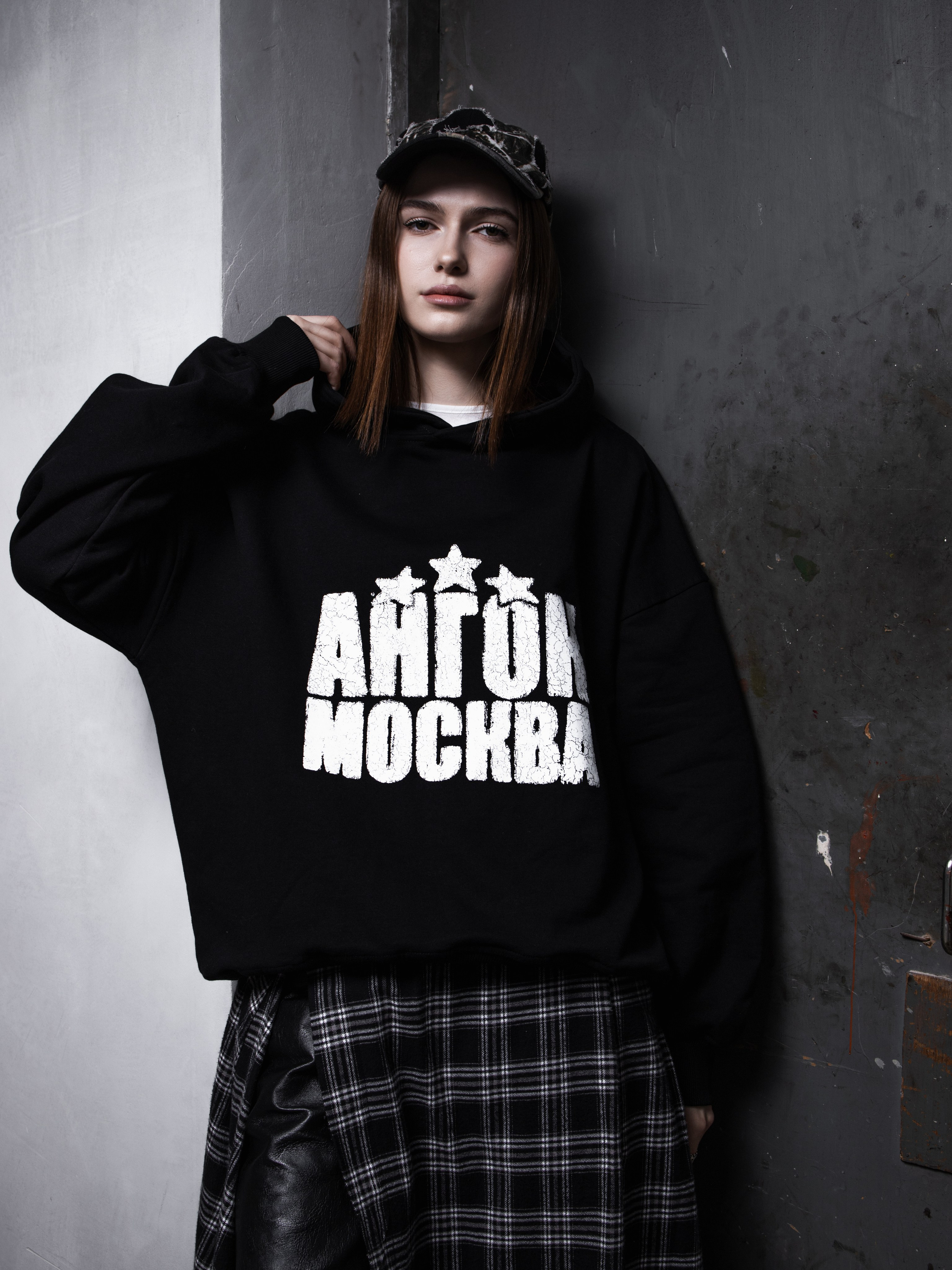 ЛУКБУК. RUNA production — стильные съемки для брендов