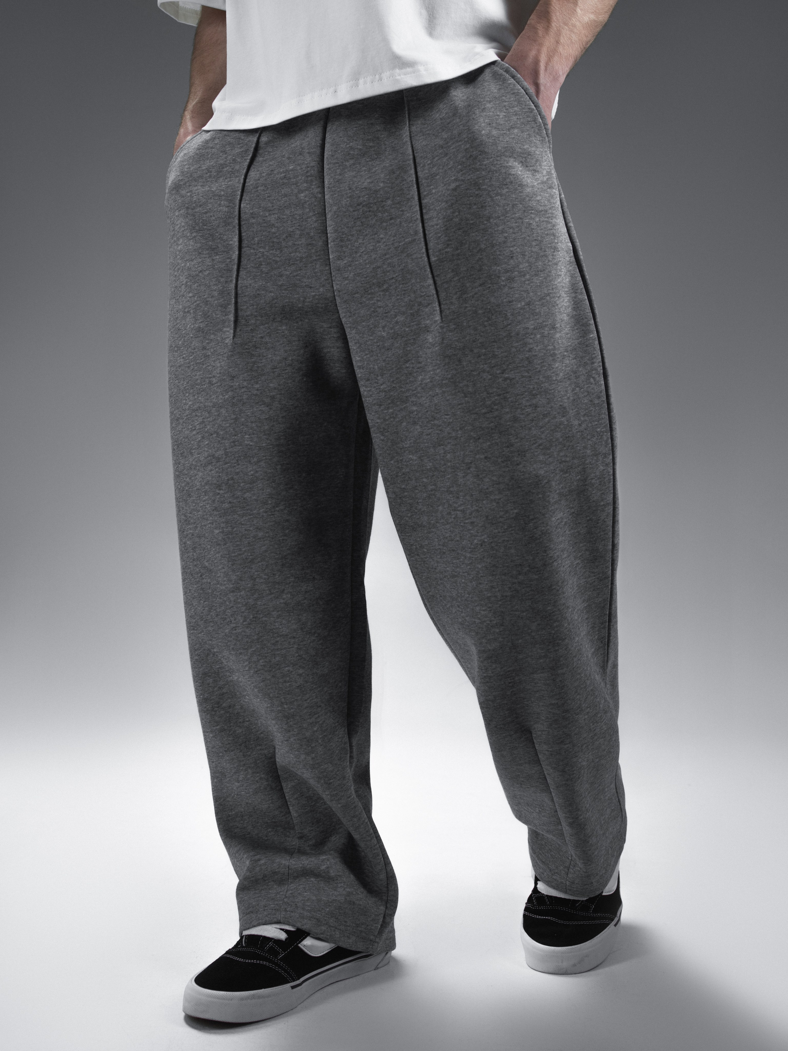 КАТАЛОГ | серый фон. RUNA production — стильные съемки для брендов