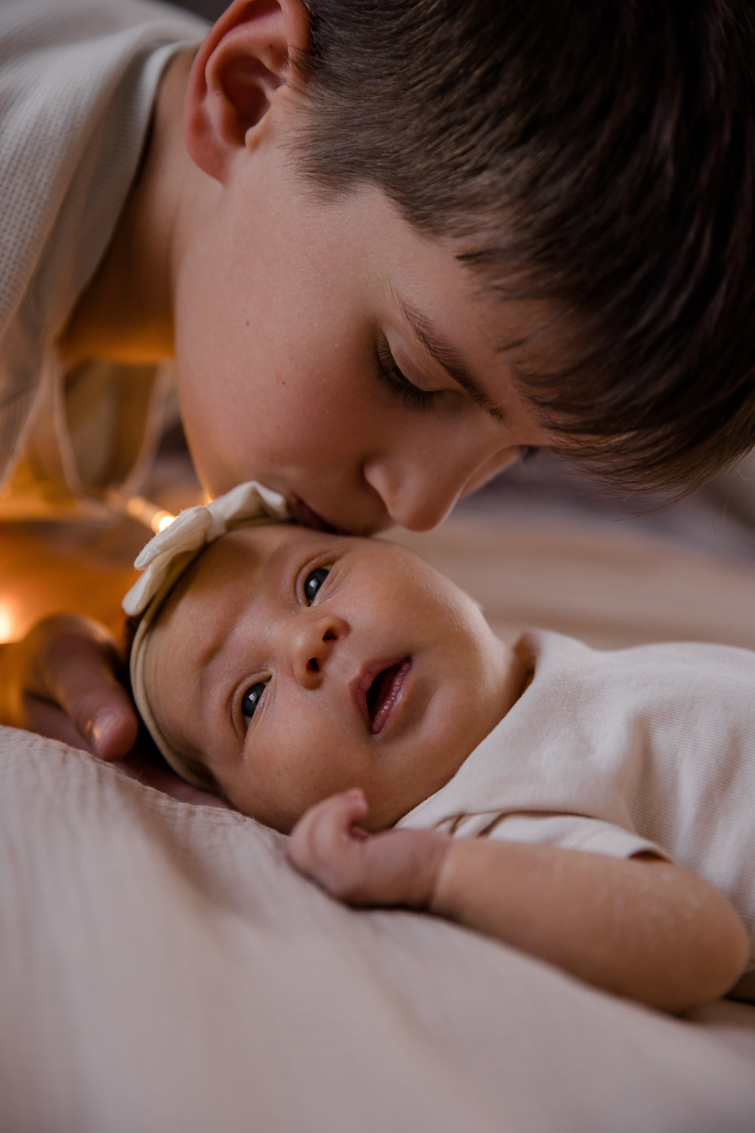 Новорожденная Ульяна в уюте дома. Семейный и детский фотограф в Москве Вера Ускова