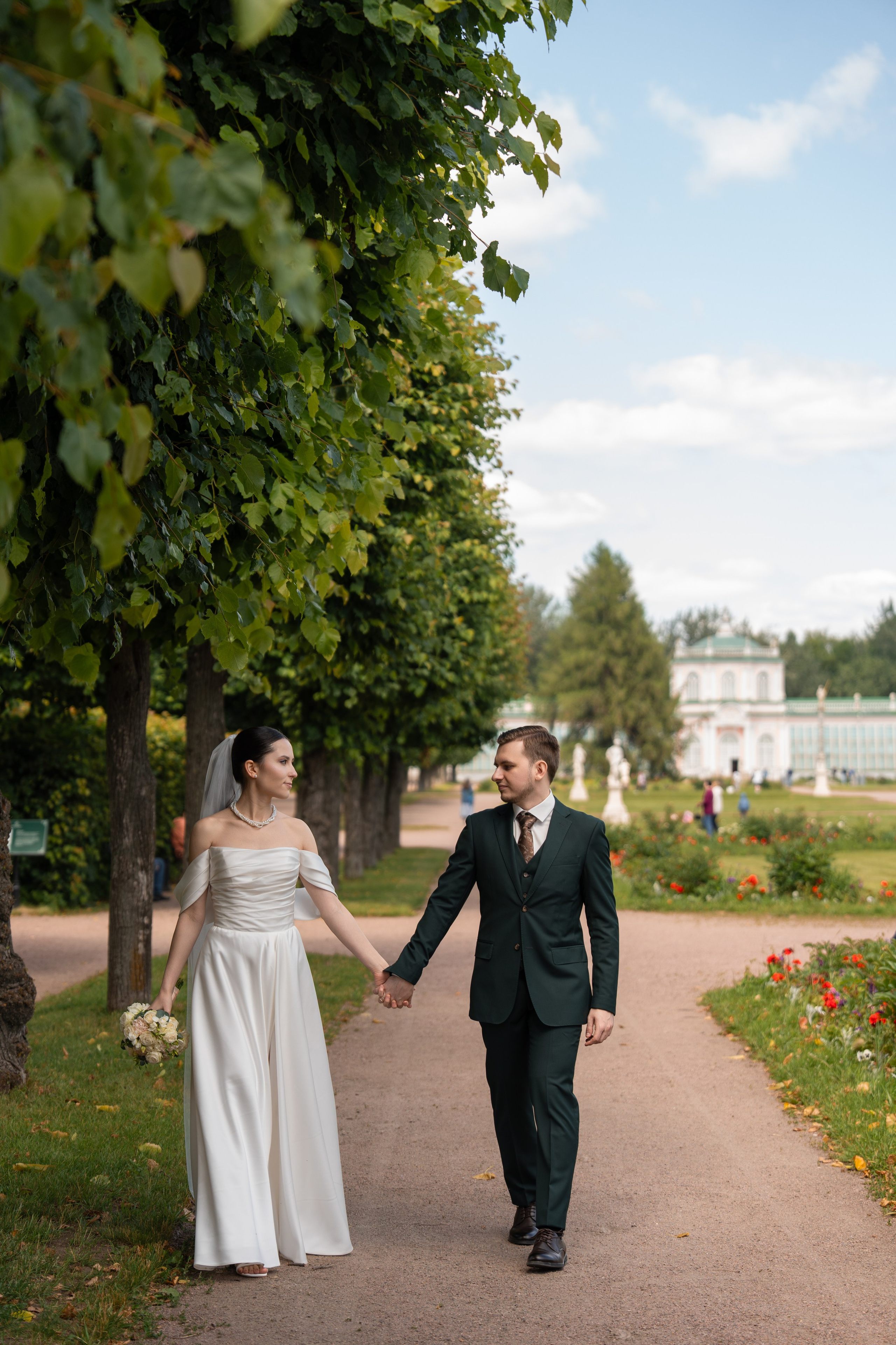 Влад и Илина в Кусково. Свадебный фотограф в Москве Анна Полушина
