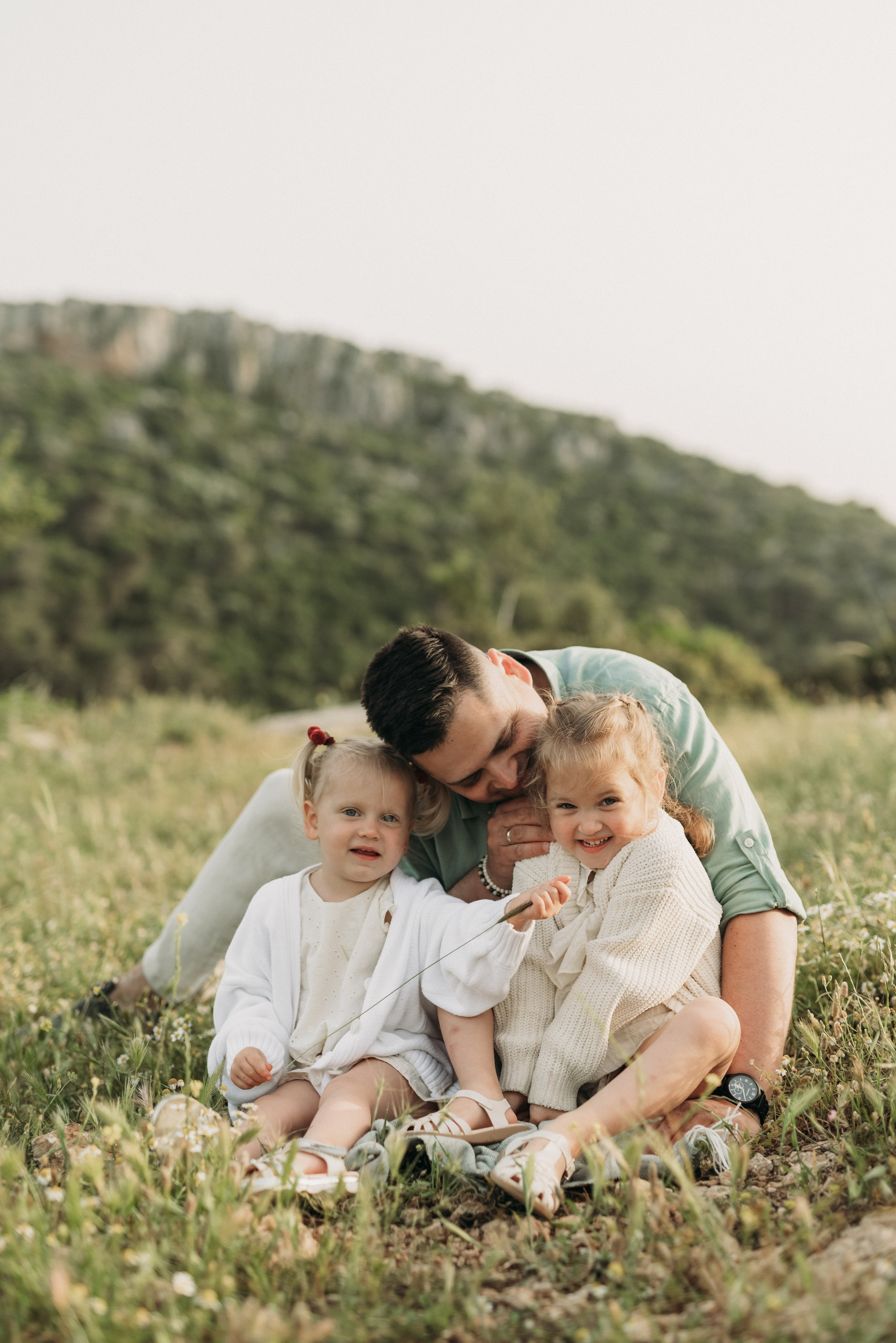 Family: Iryna, Vlad, Yasmin & Arina. Family photographer in Israel | Alesya Superfin
