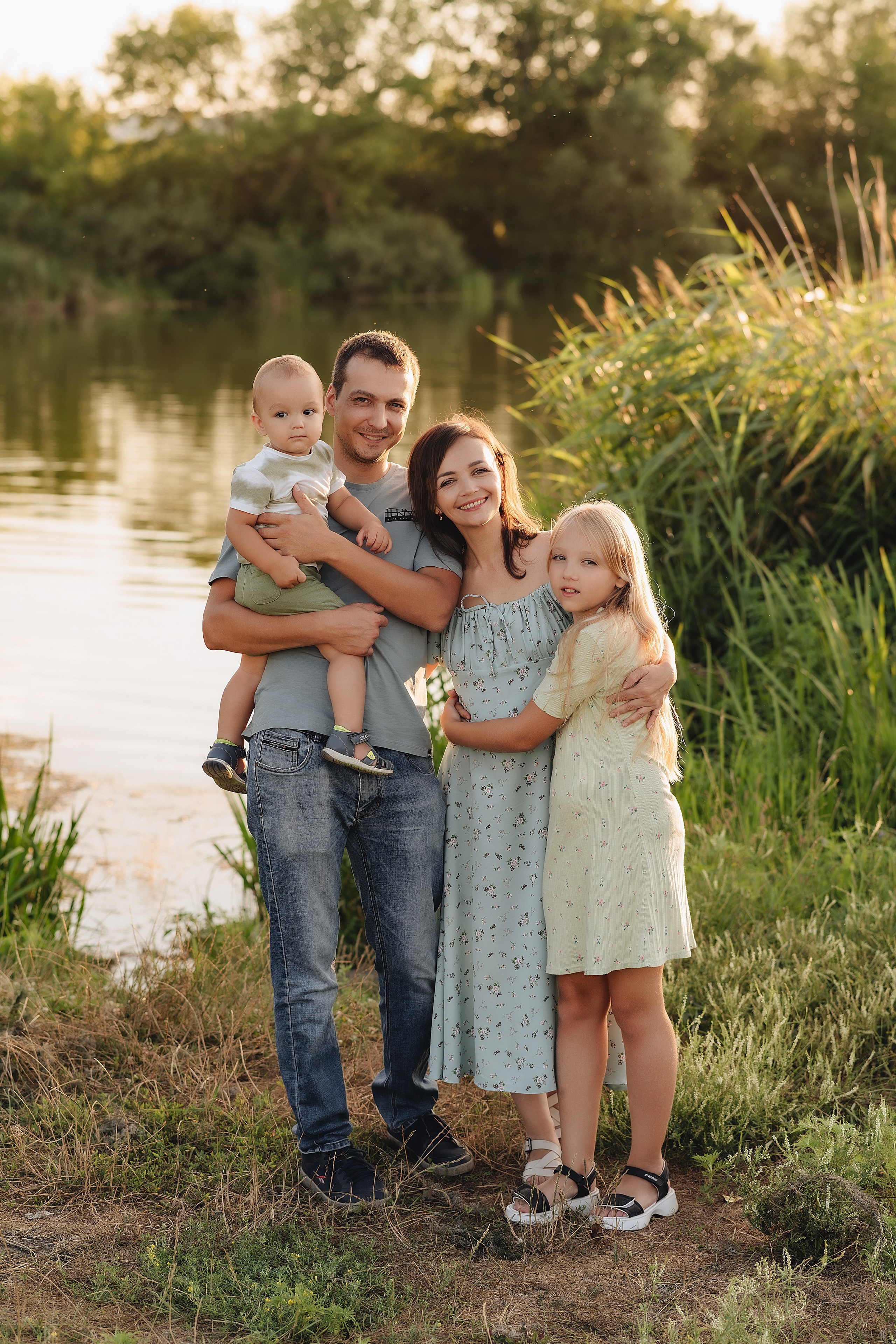 Семейная съемка на закате. Фотограф Карина Шмулёва. Воронеж и область