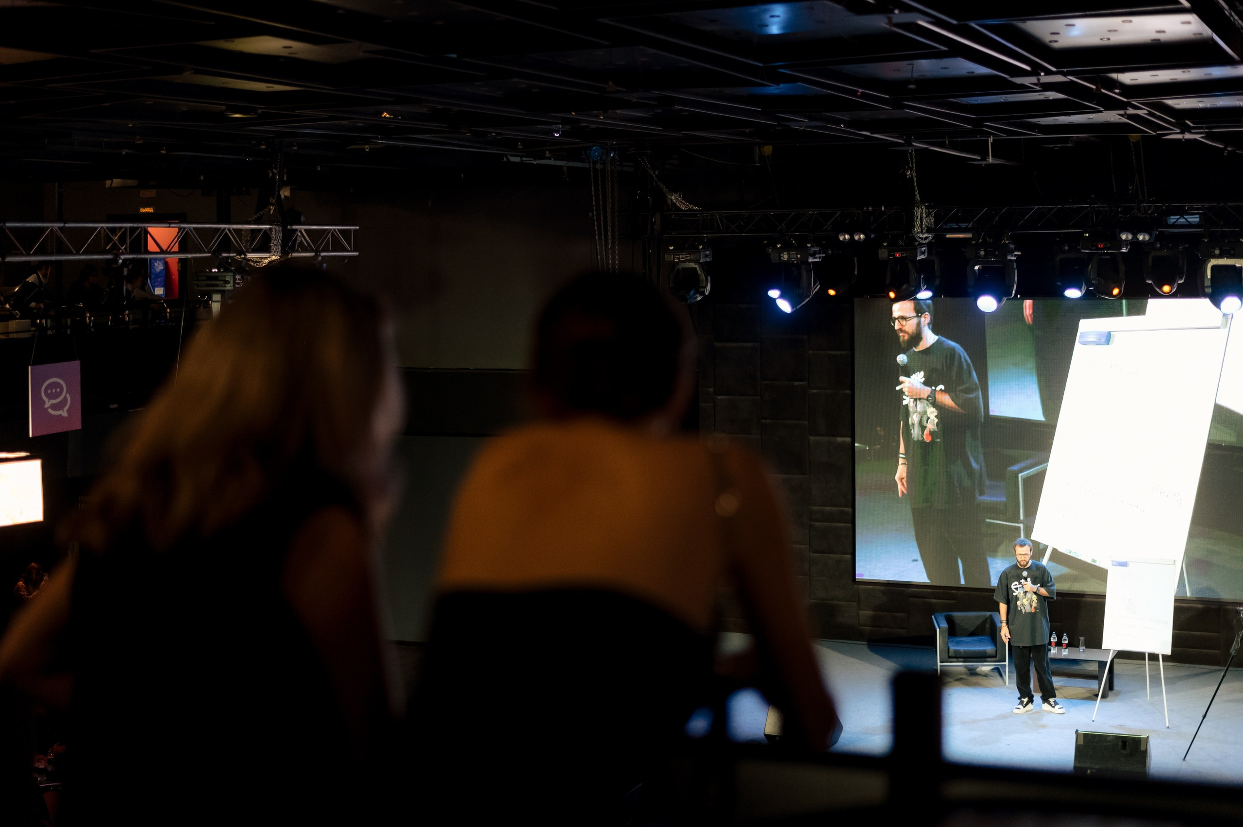 Манифестор. Фотограф в Москве. Антон S