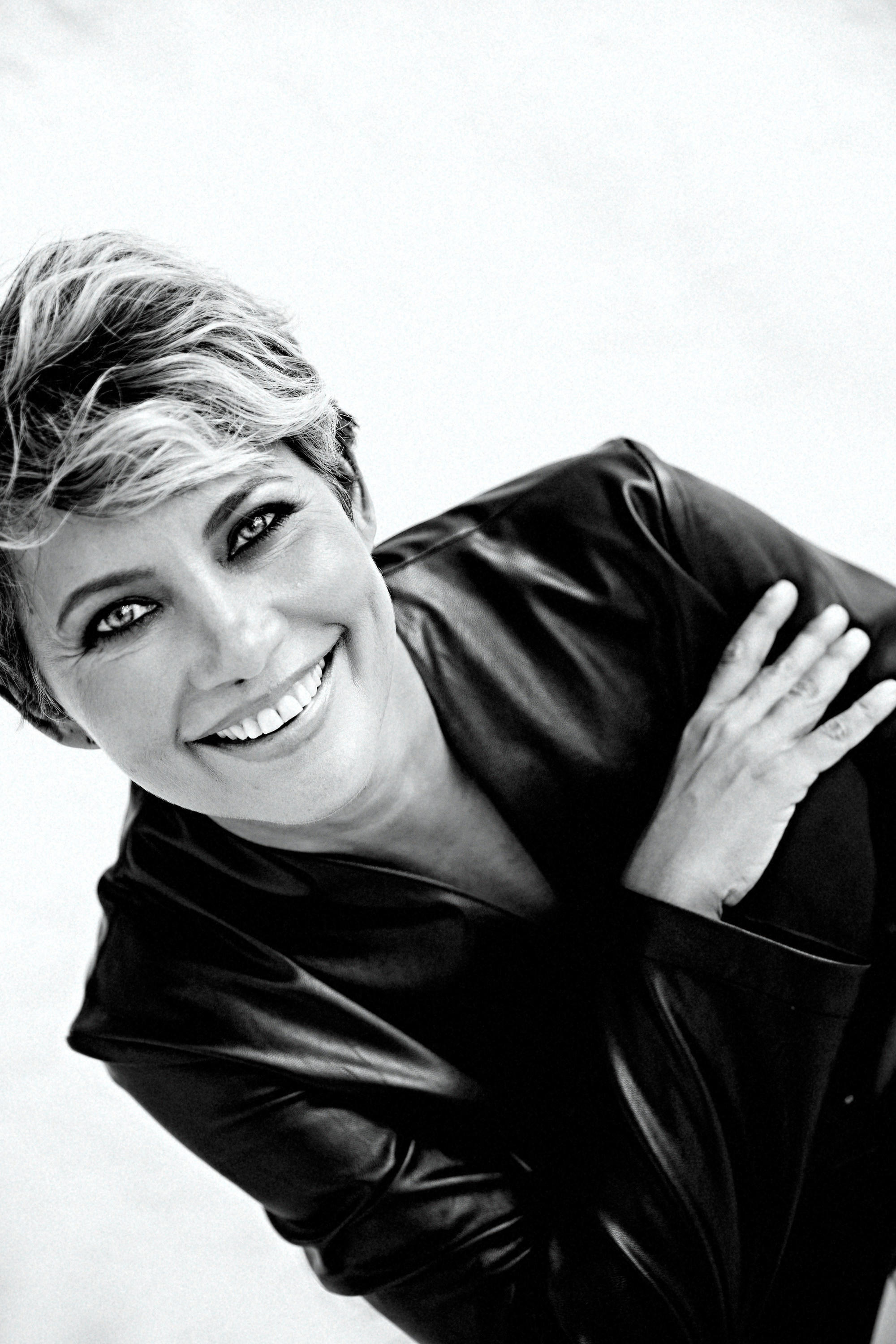 YANINA. Yulia Otroschenko