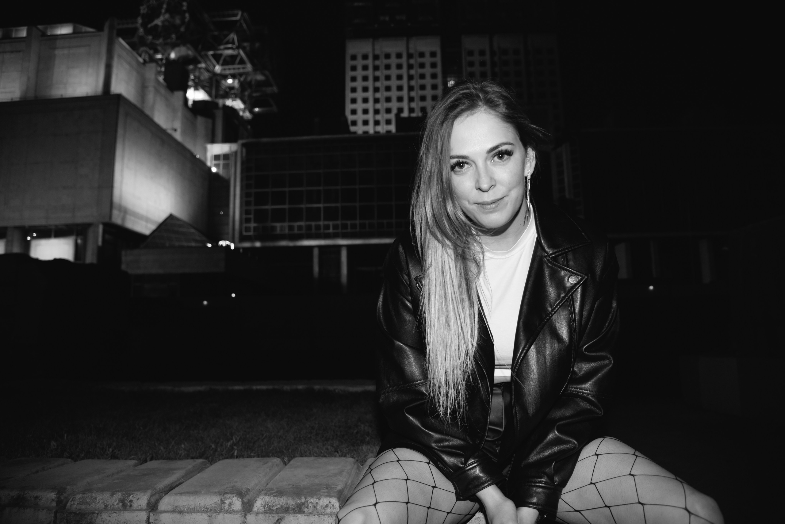 Крыша напротив Москва-Сити. Фотограф Лола Волна, город Москва