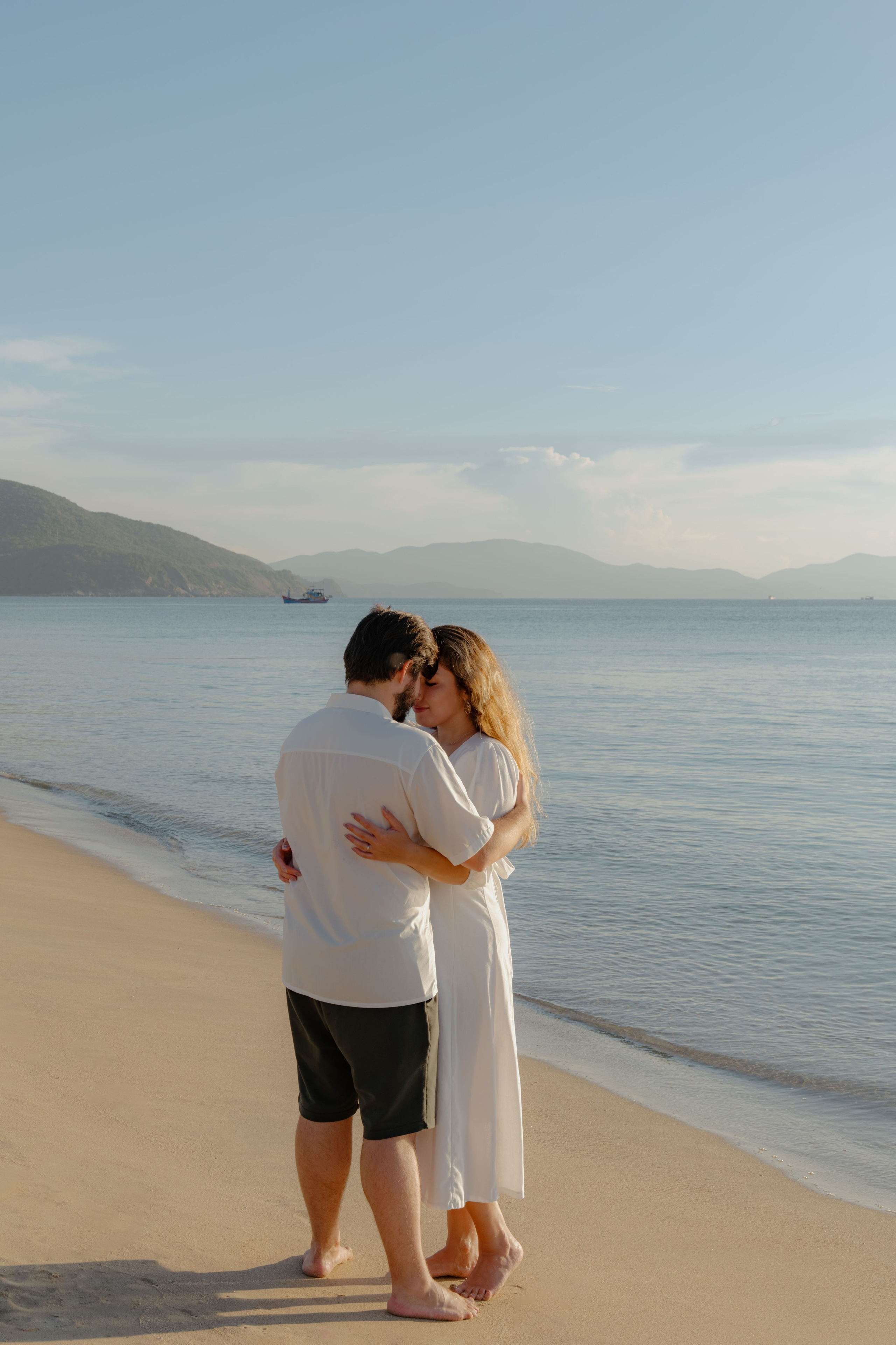 Love story. Пляж Камрань. Portrait photographer Nha Trang | Julia Meshanina