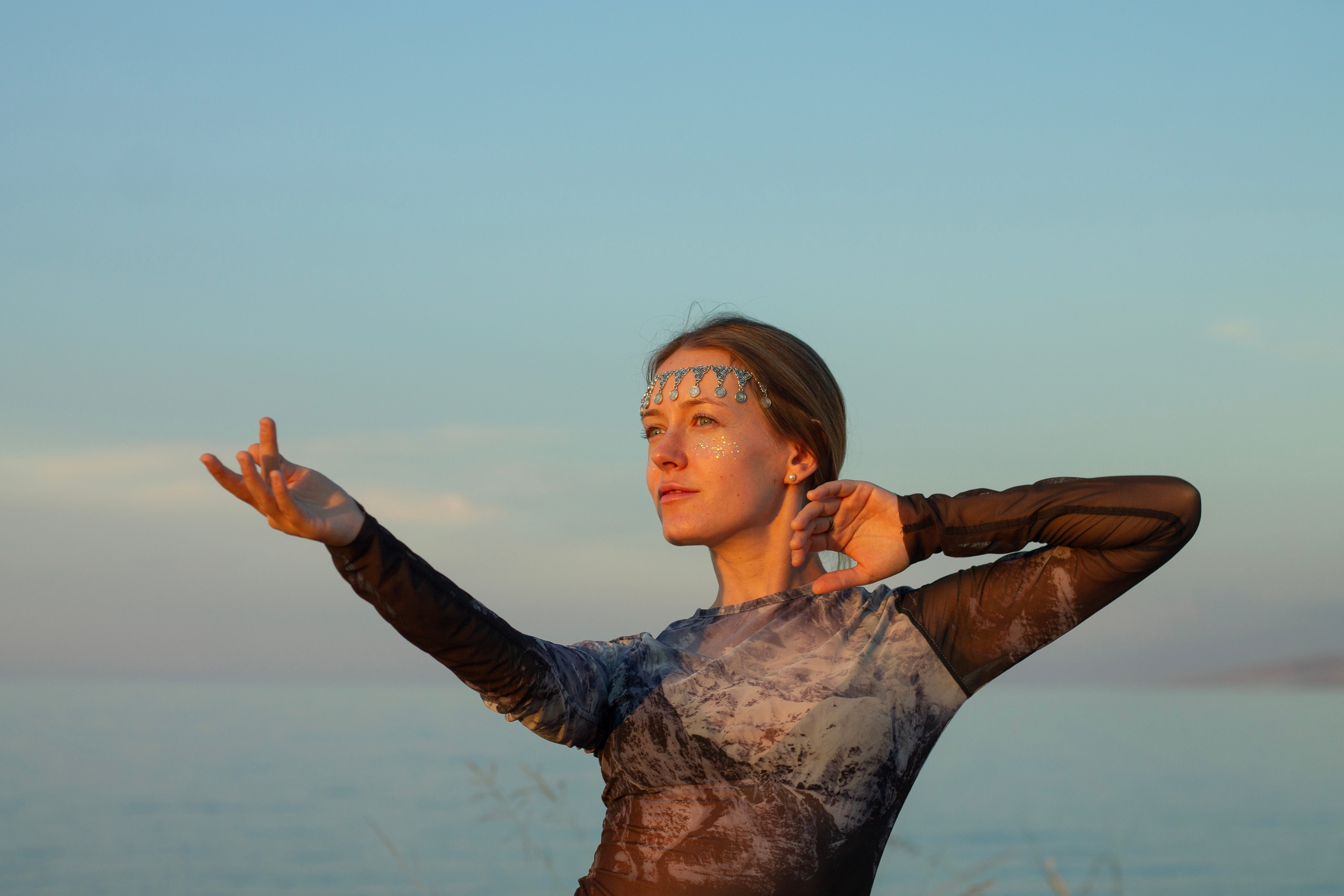 Портрет артистки Wonderzero на Көлфест Анна Карамурзина 