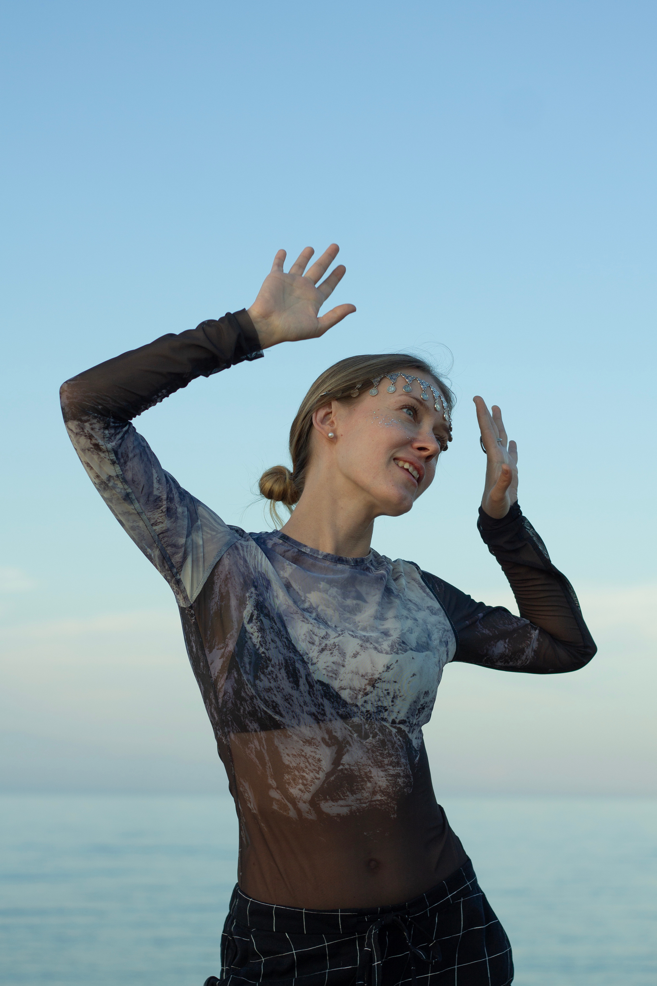 Певица Wonderzero на фестивале музыки и искусства Көлфест