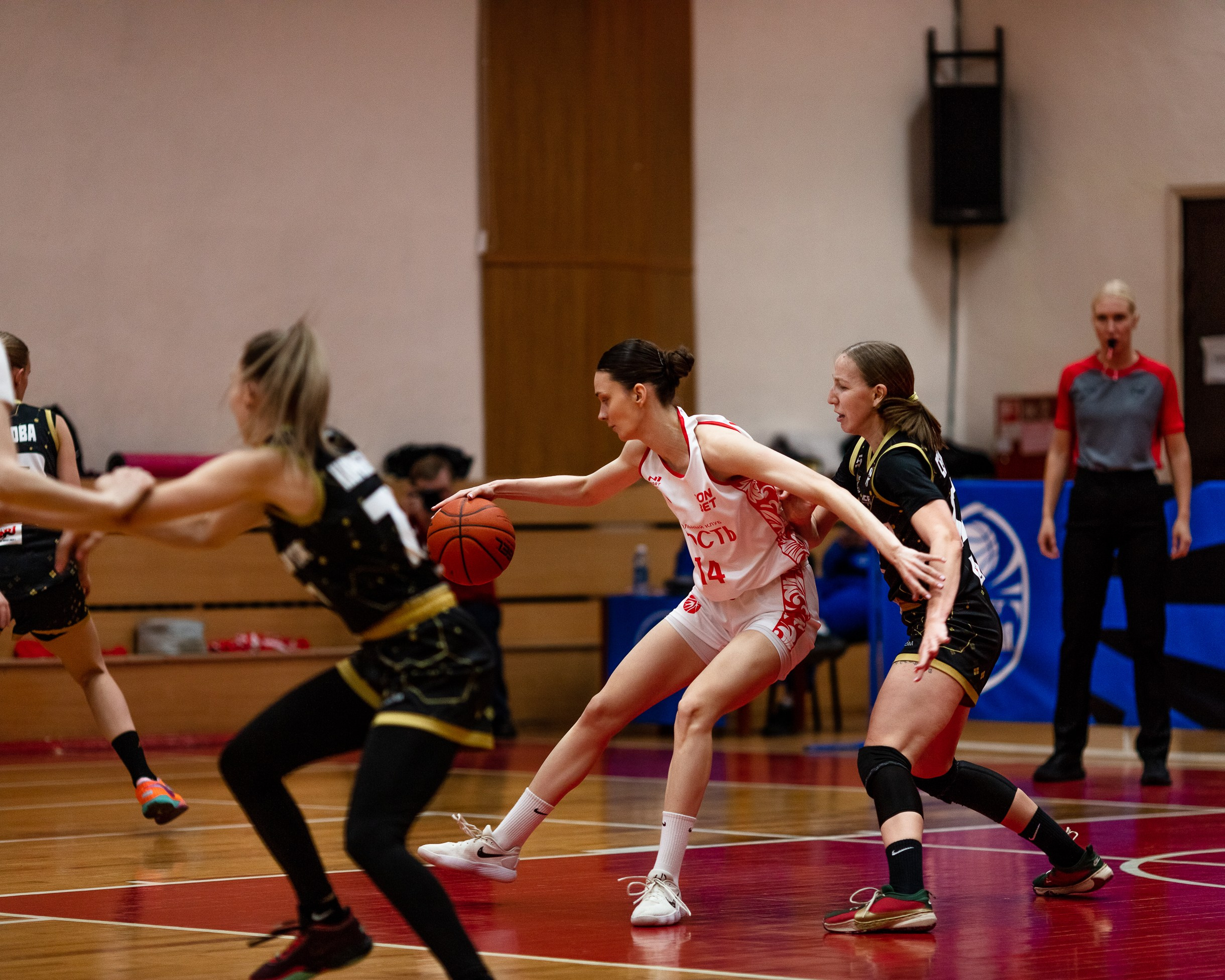 БК Юность — ЧГУ-Атланта / 3 игра. Фотография