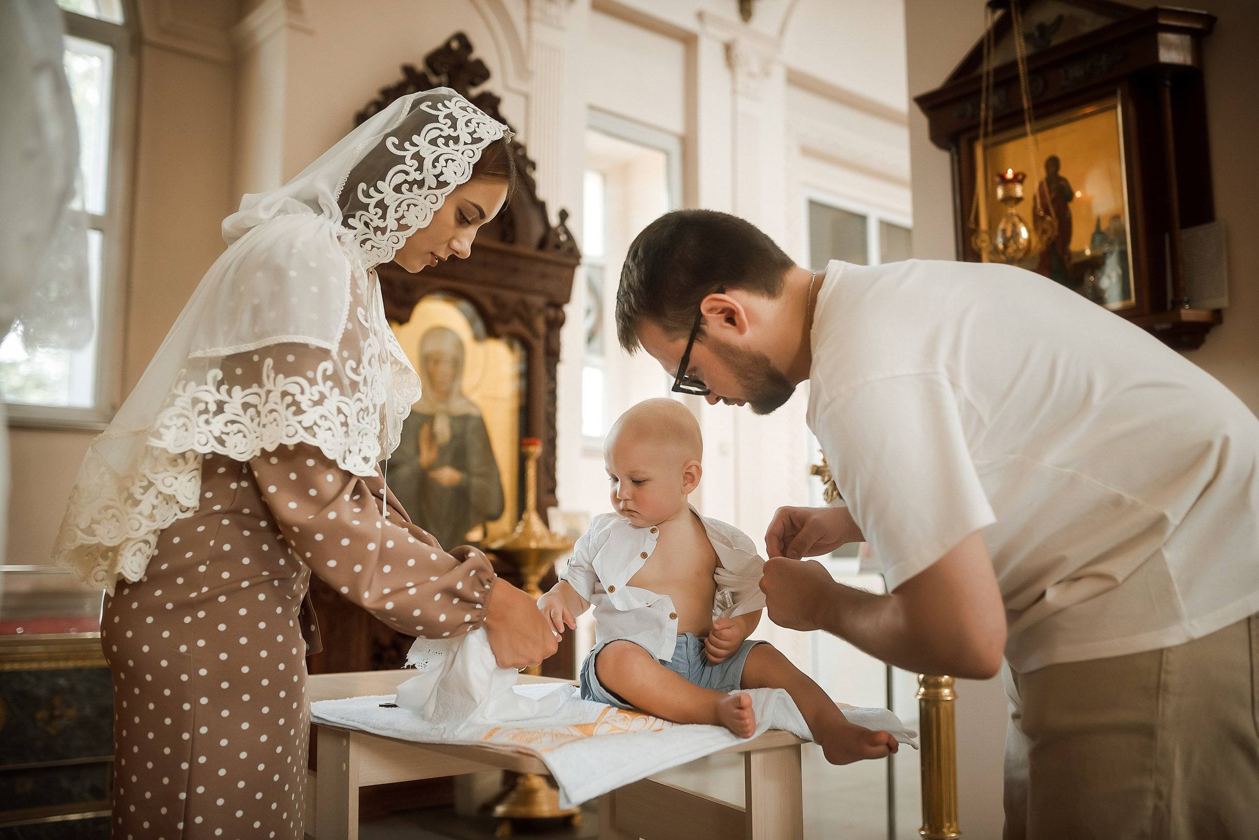 Крещение Дмитрияв Храме Иоанна Крондштатского. Семейный фотограф в Ростове-на-Дону Татьяна Литвинова