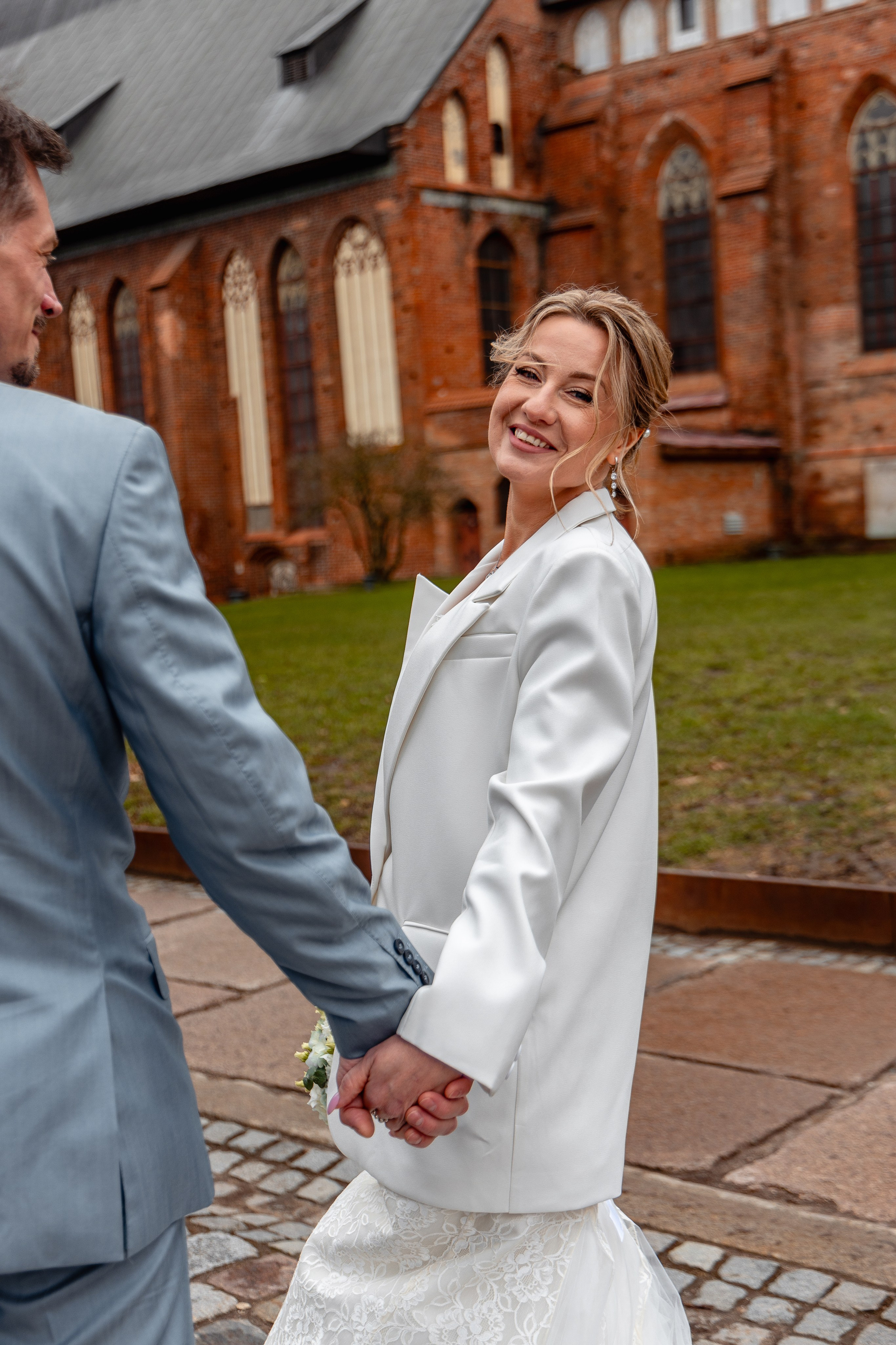 Ирина и Виталий | Остров Канта. Фотограф Елена Медок Калининград