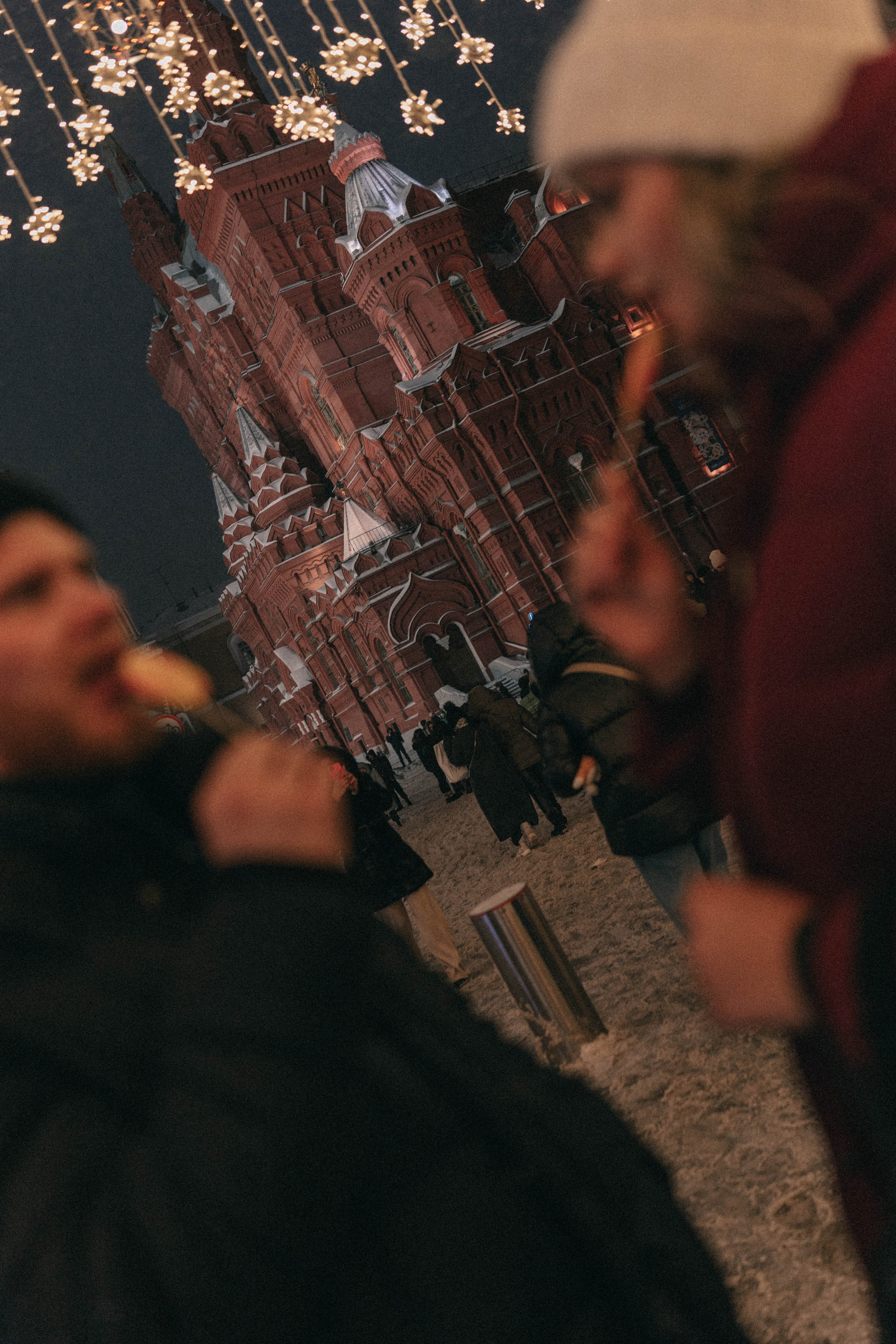 В снежном потоке. Семейный и свадебный фотограф