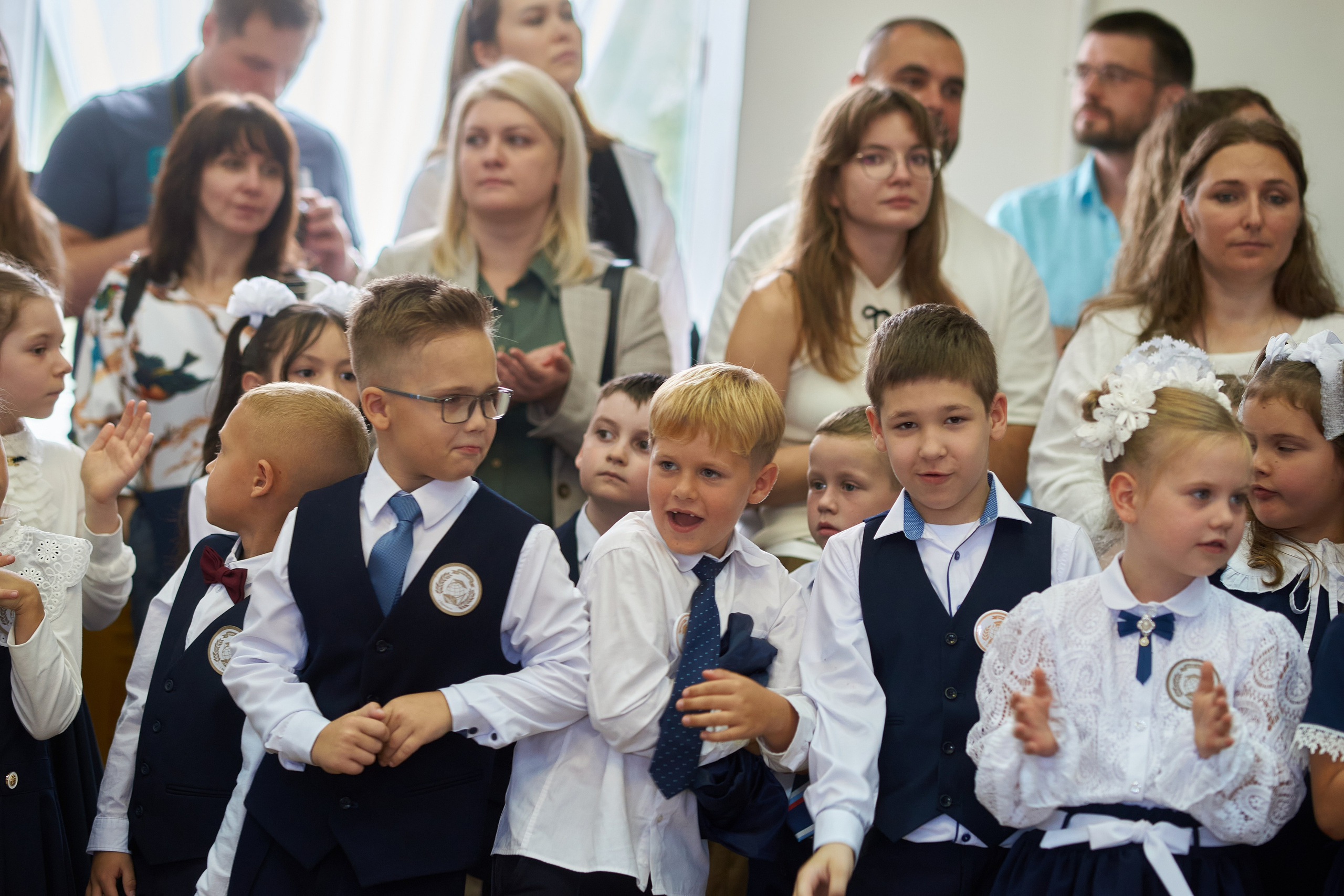 1 класс в День Знаний. Фотограф Владимир Артамонов