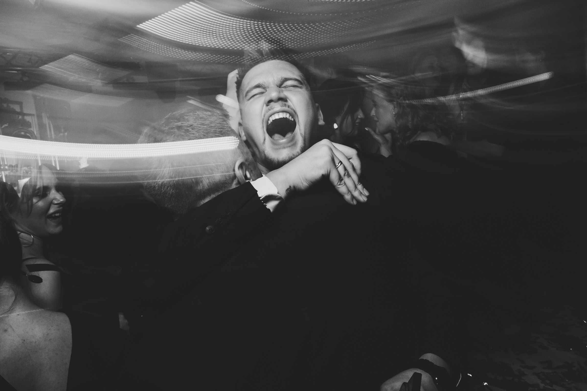 Профессиональный фотограф Дмитрий Мазуркевич — студийные, свадебные и репортажные съемки. Дмитрий Мазуркевич: Профессиональный Репортажный Фотограф