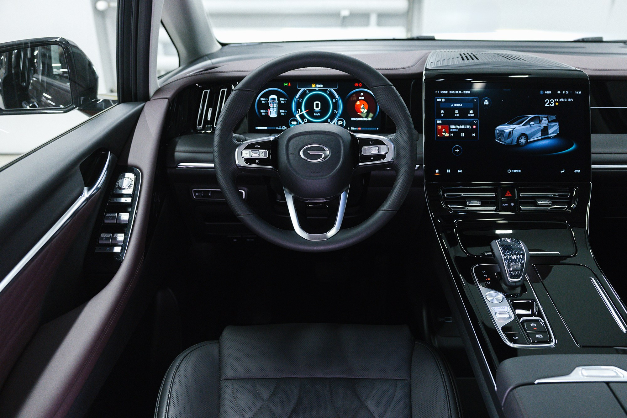 GAC M8 2.0T GDI AT (231 л. с.). Автосалон «Х-Авто»